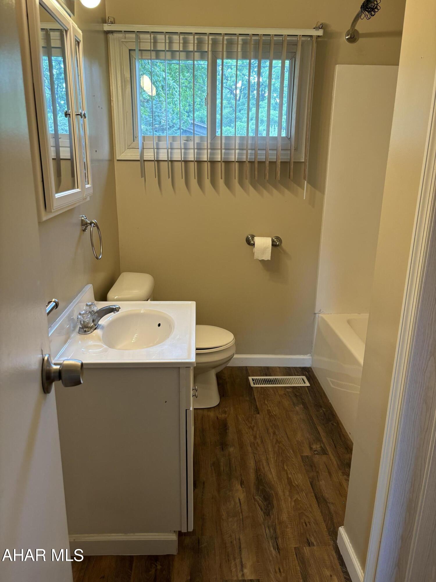 Llyswen - Residential