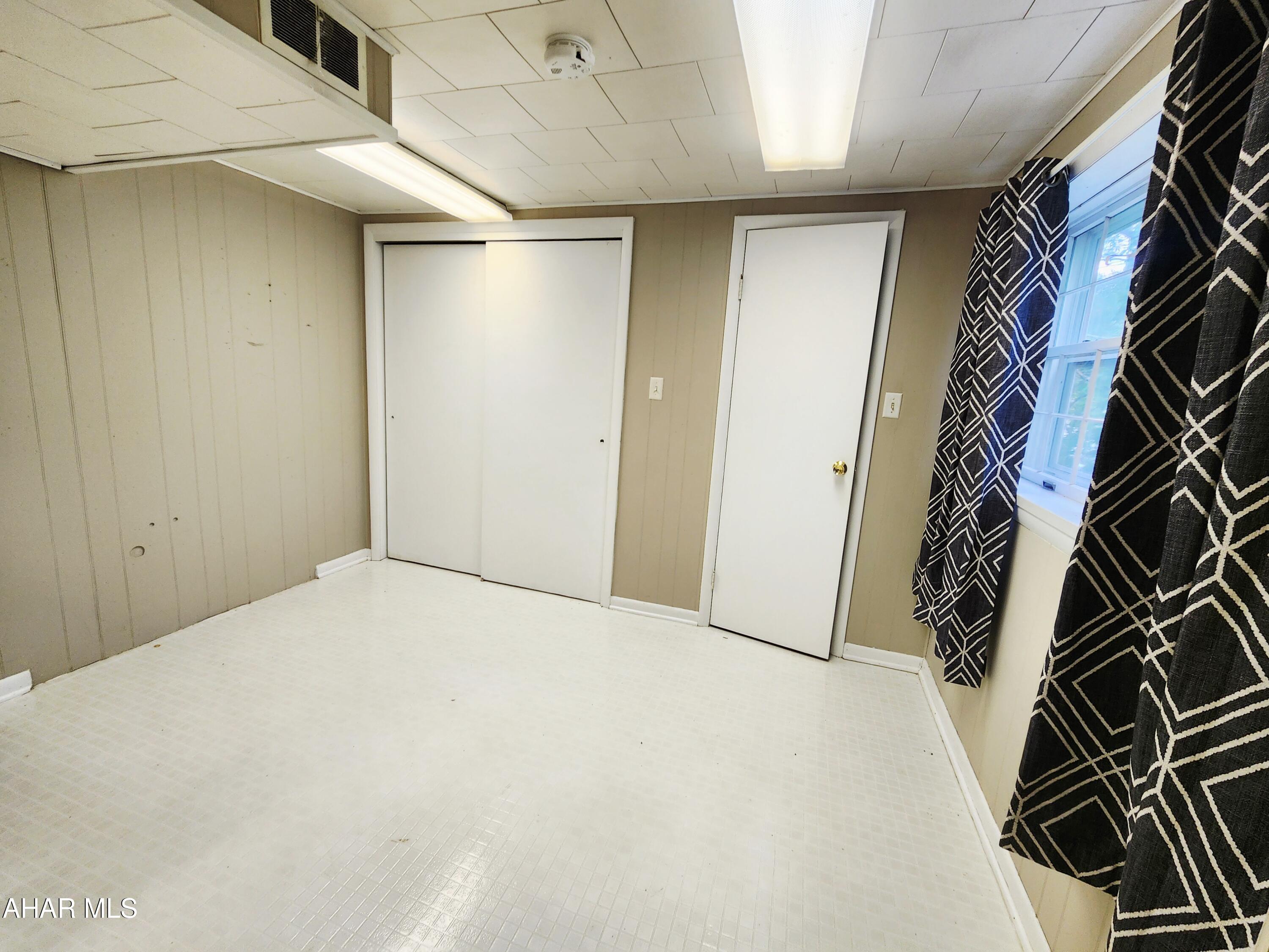 Barclay - Residential