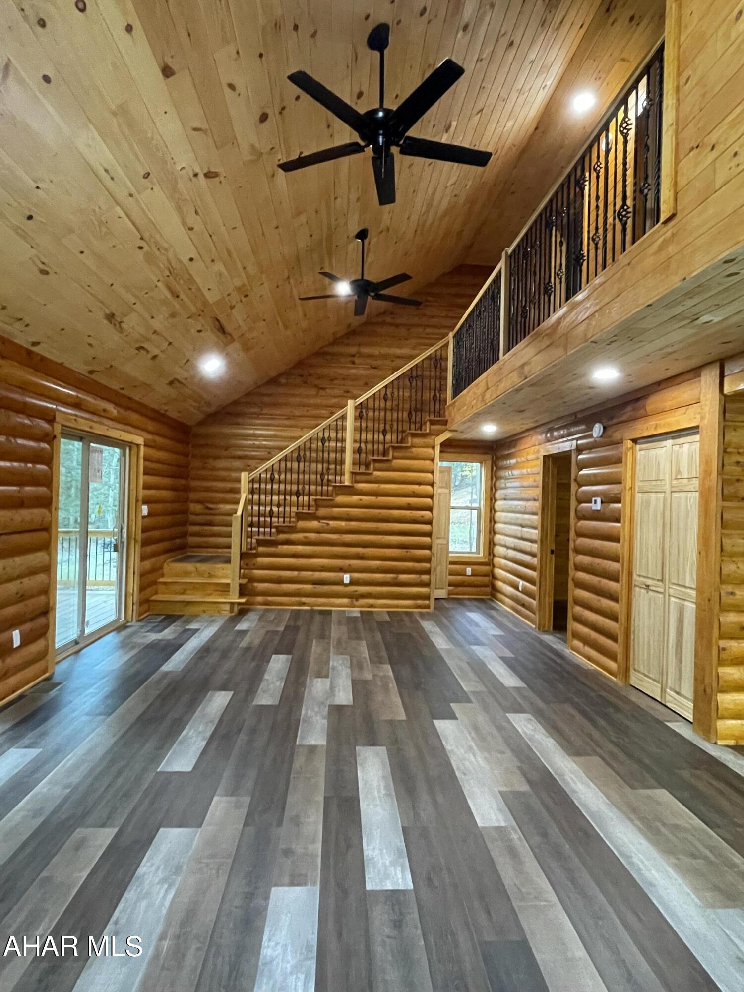 Glendale Yearound - Residential