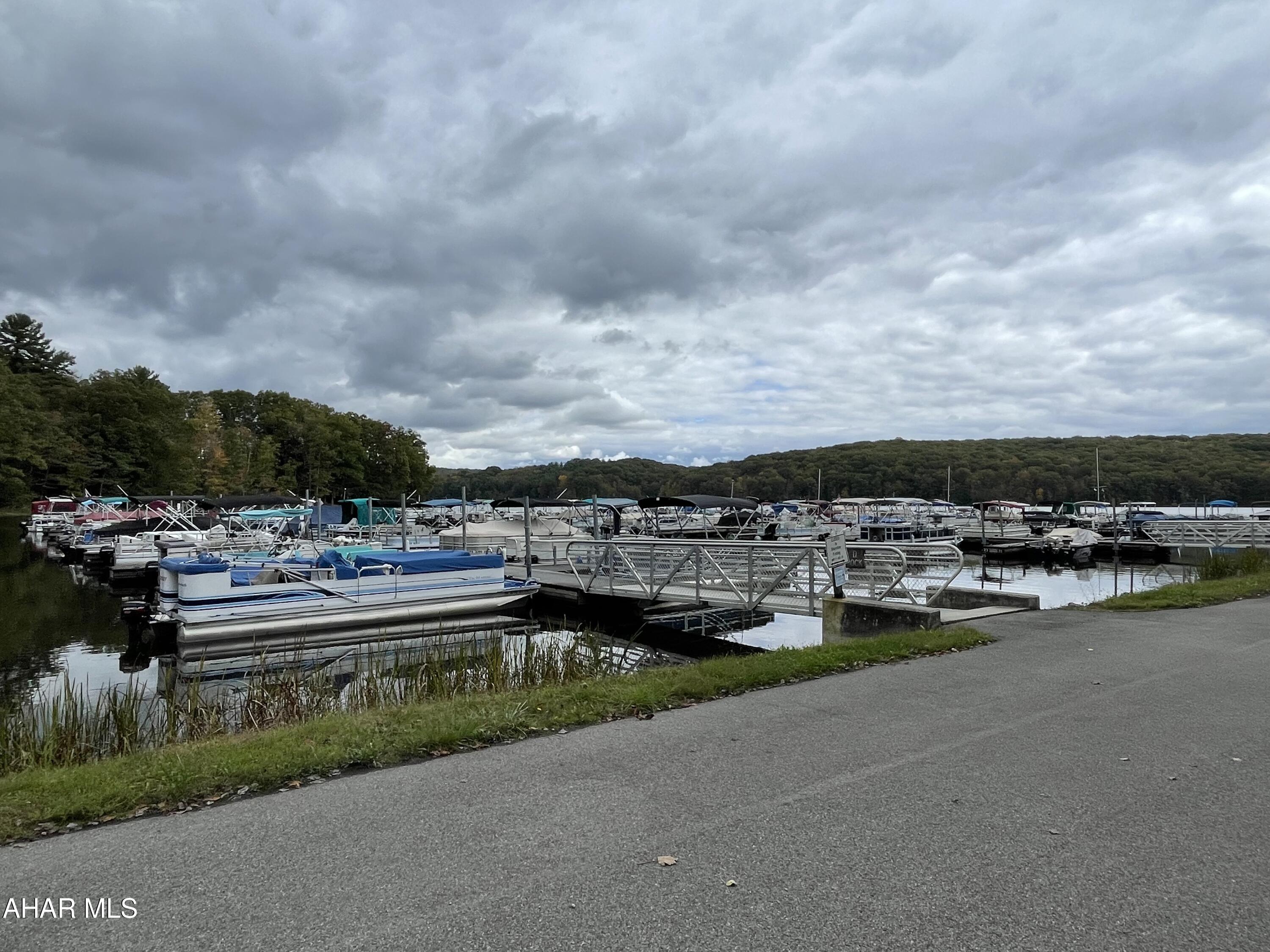 Glendale Yearound - Residential