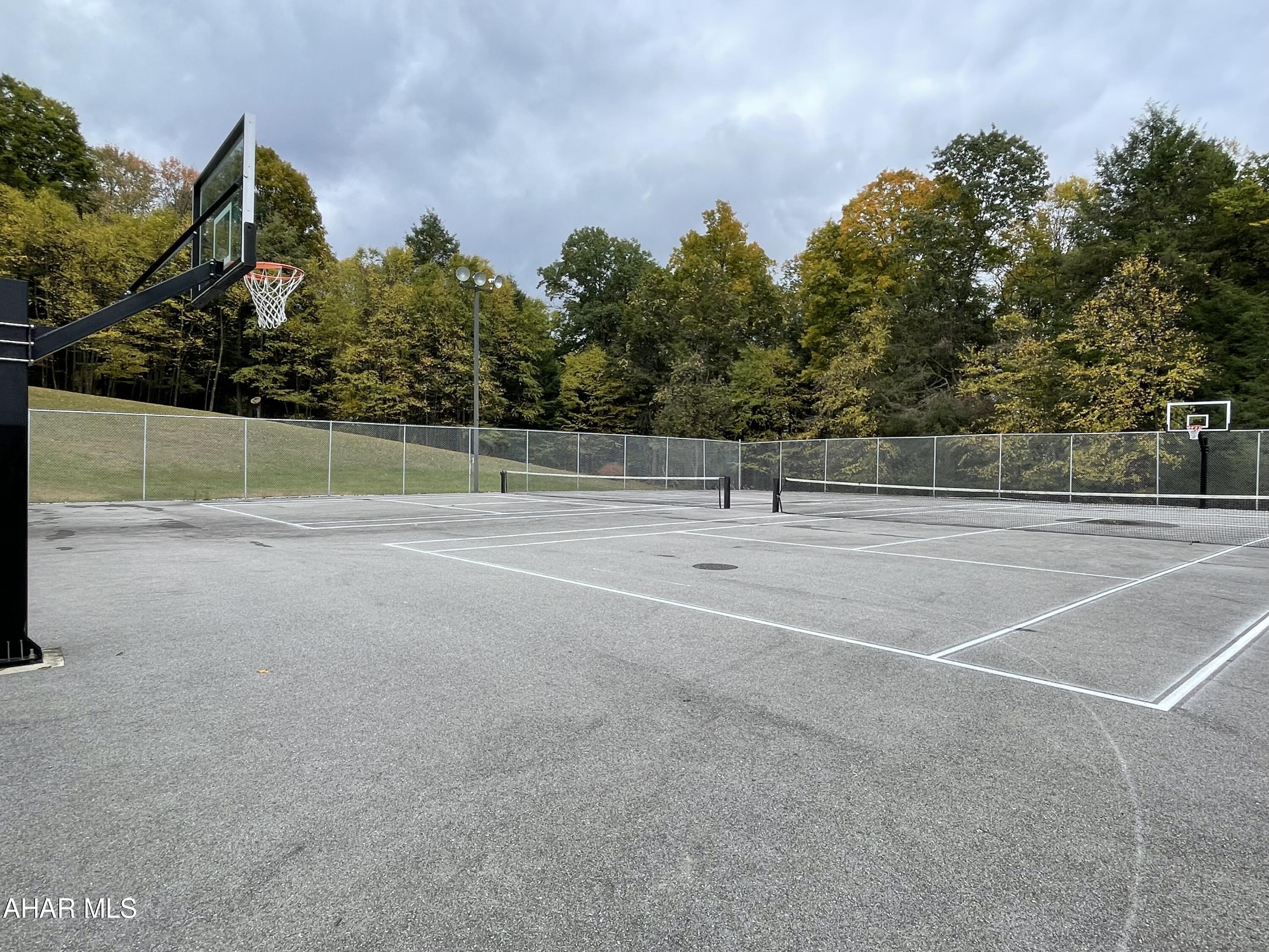 Glendale Yearound - Residential