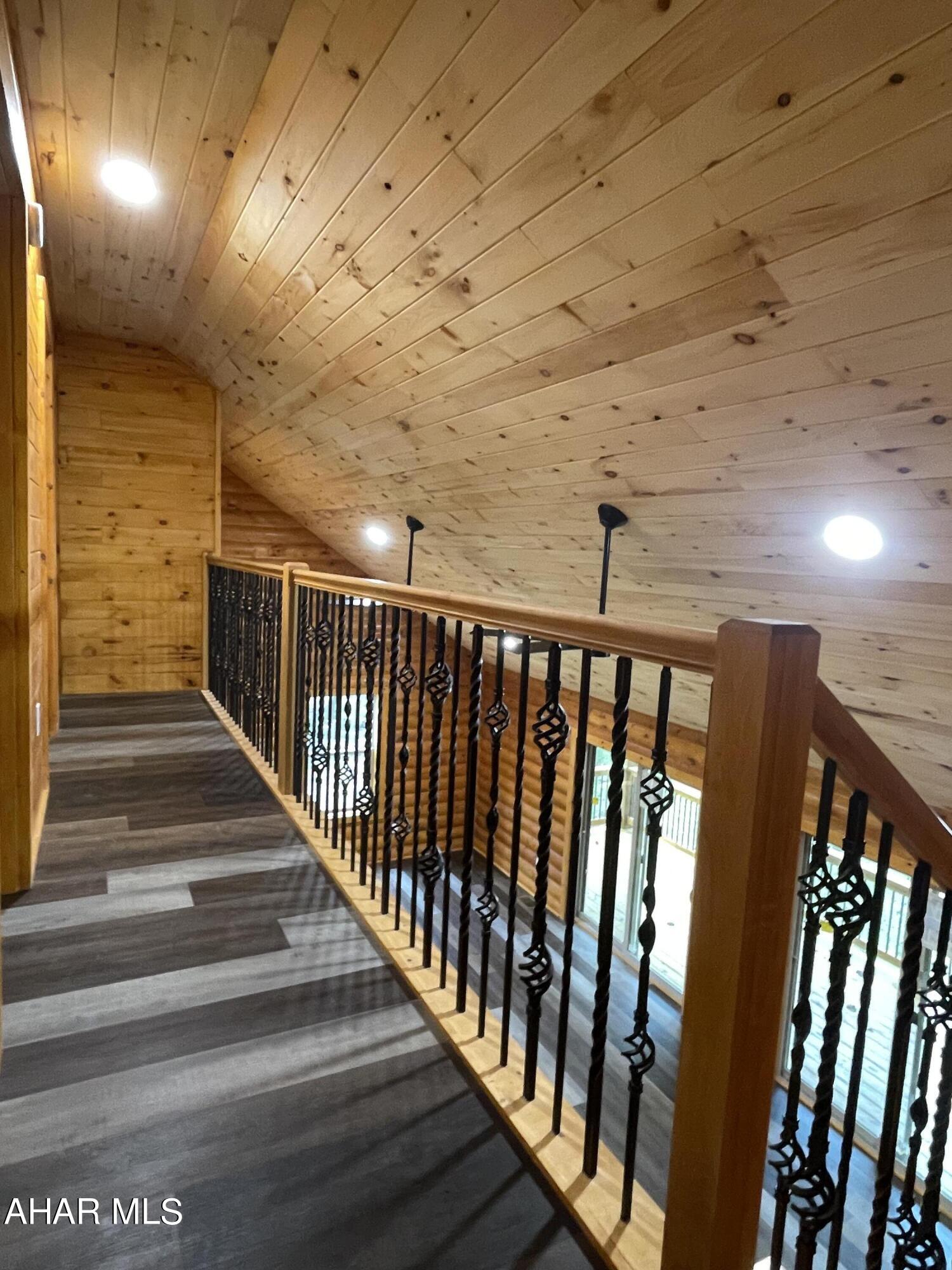 Glendale Yearound - Residential