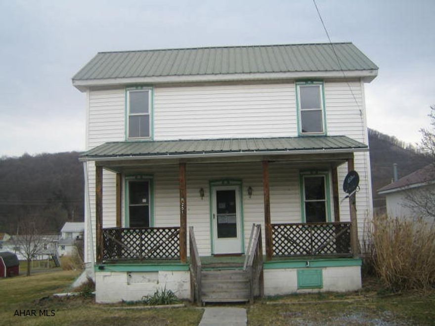 East Freedom 2 Story in need of major TLC. Bring offers. Sold AS-IS.