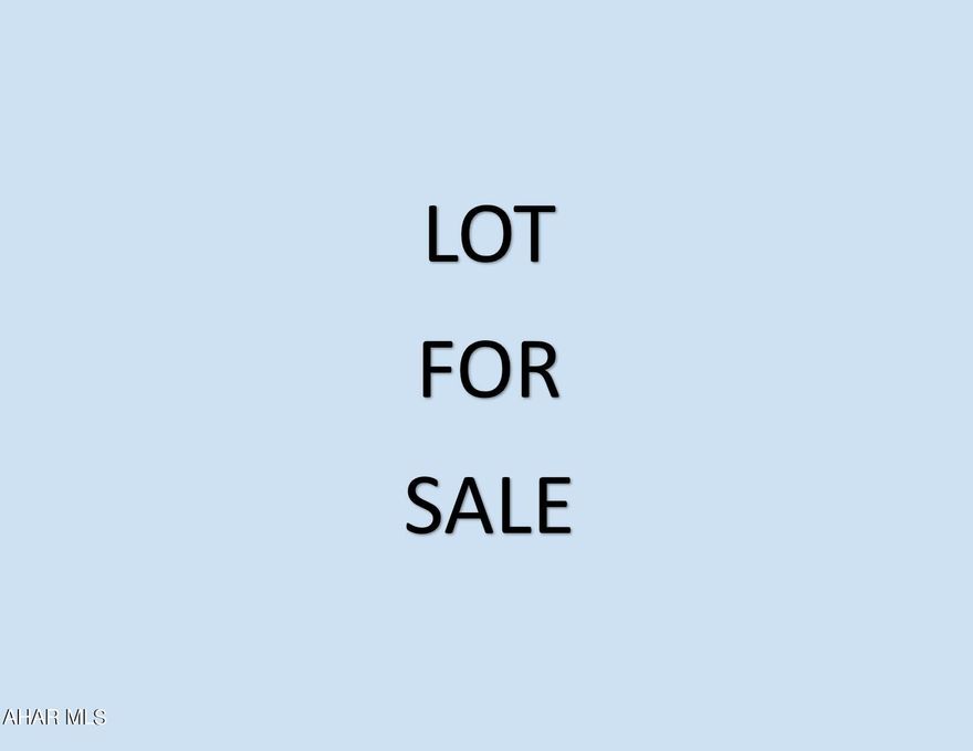 Beautiful building lot.  100 X 120 IRR.   .28 Acre.  One of Altoona's nicest  established neighborhoods near Highland Park.   Gas and electric, public water and sewer.   Grab it while you can.  It's a rare find in the city.