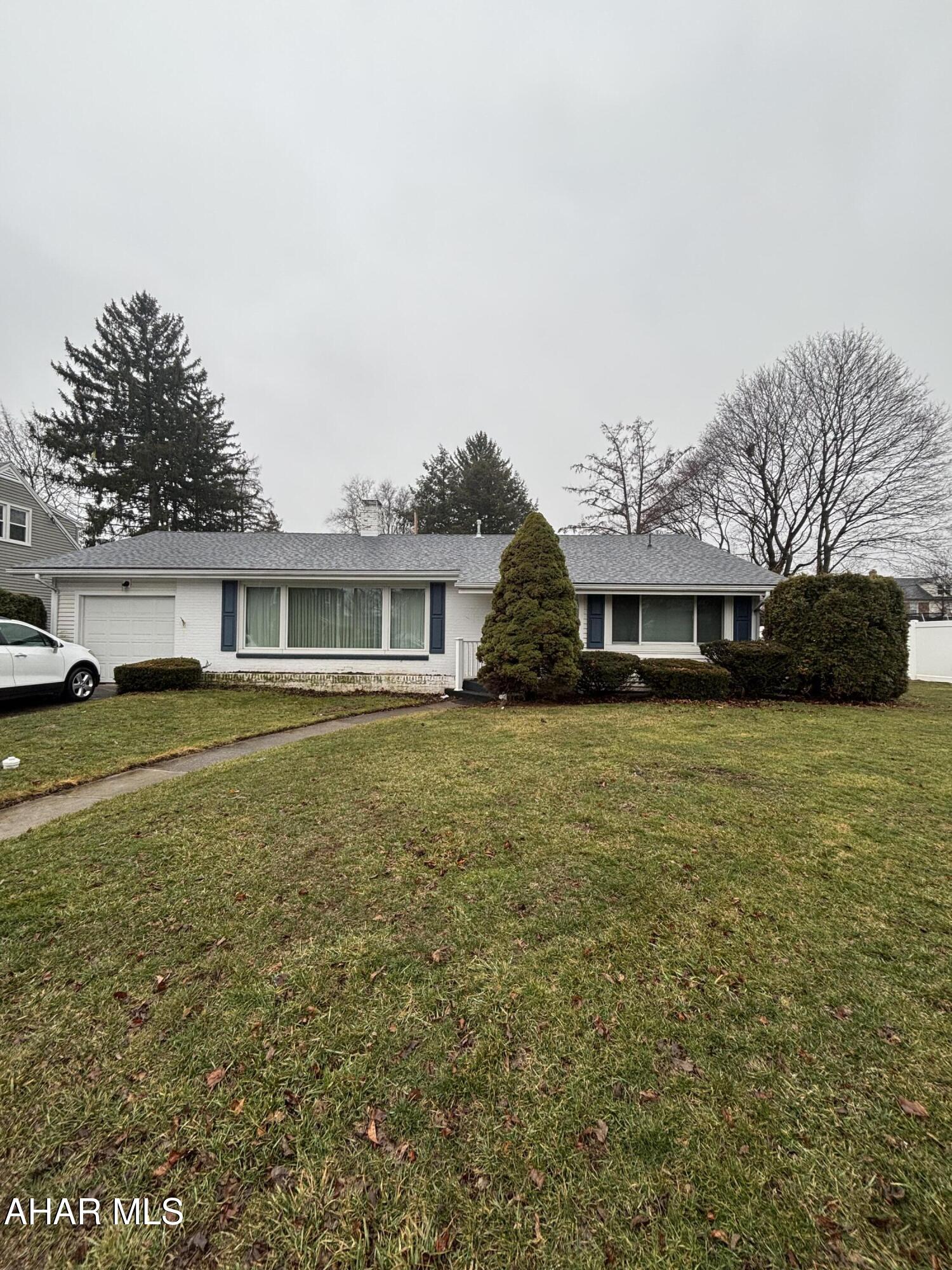 Llyswen - Residential