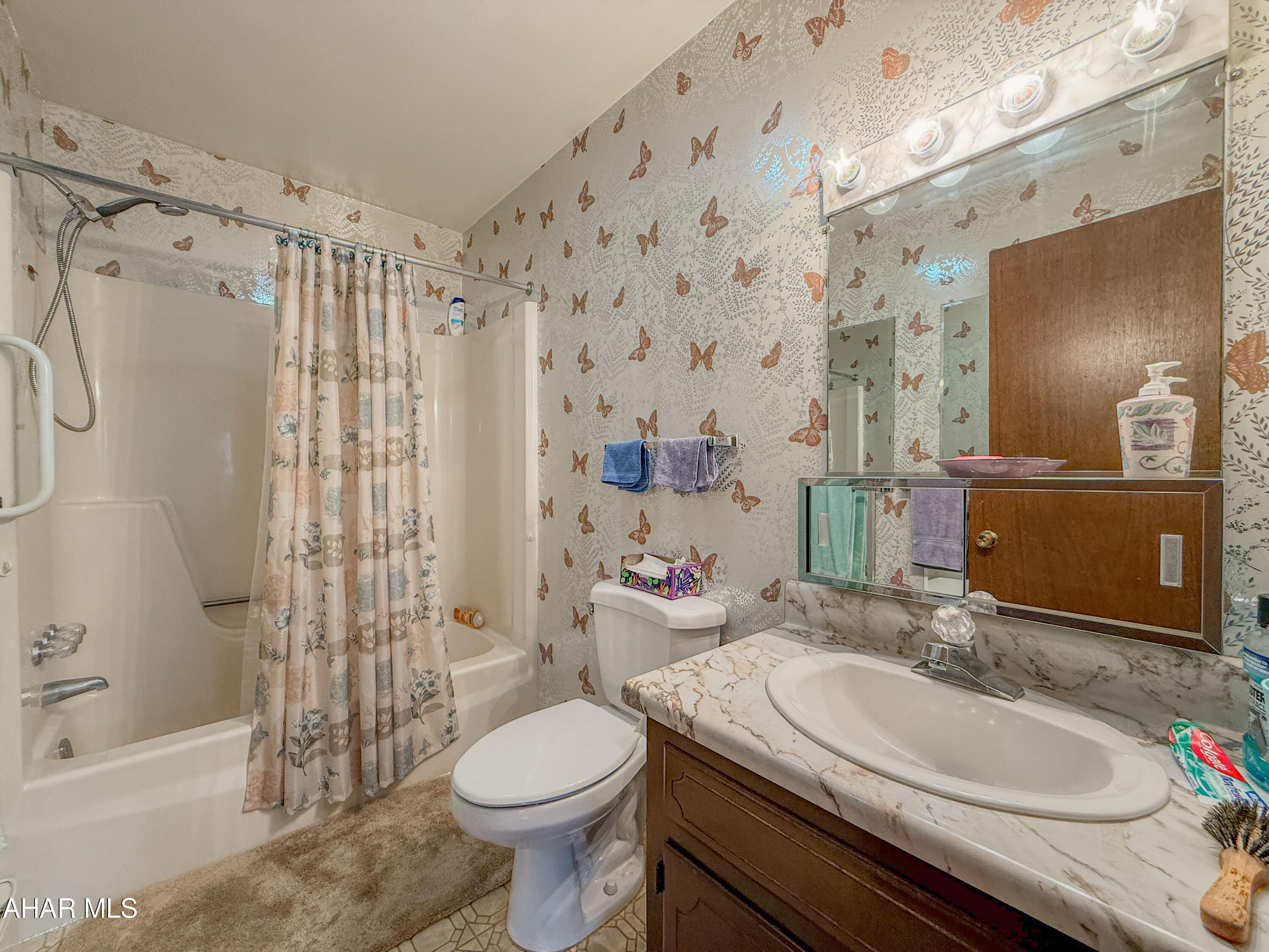 Unknown - Residential