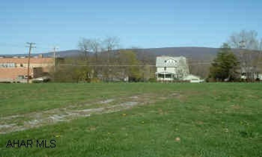 PART OF TAX ID# 14-10A-20-A GREAT LEVEL HALF ACRE CORNER BUILDING LOT. ACROSS FROM EBNER SCHOOL. CLOSE TO EVERYTHING. DON'T WAIT! 58TH STREET RIGHT ONTO HILLSIDE-CORNER OF HILLSIDE AND PIERCE.  PART OF TAX ID# 14-10A-20-A.  CALL JOHN DAVIDHIZAR.