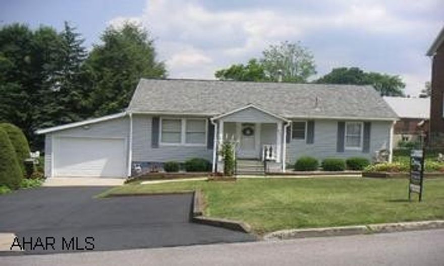 Exquistitly maintained home.  Must See!!   2+ bedroom Ranch,  Home Warranty included! EXQUISTITLY MAINTAINED HOME MUST SEE!! 2+ BEDROOMS, HOME WARRANTY INCLUDED.  PLEASE REMOVE SHOES WHEN ENTERING THE HOME!