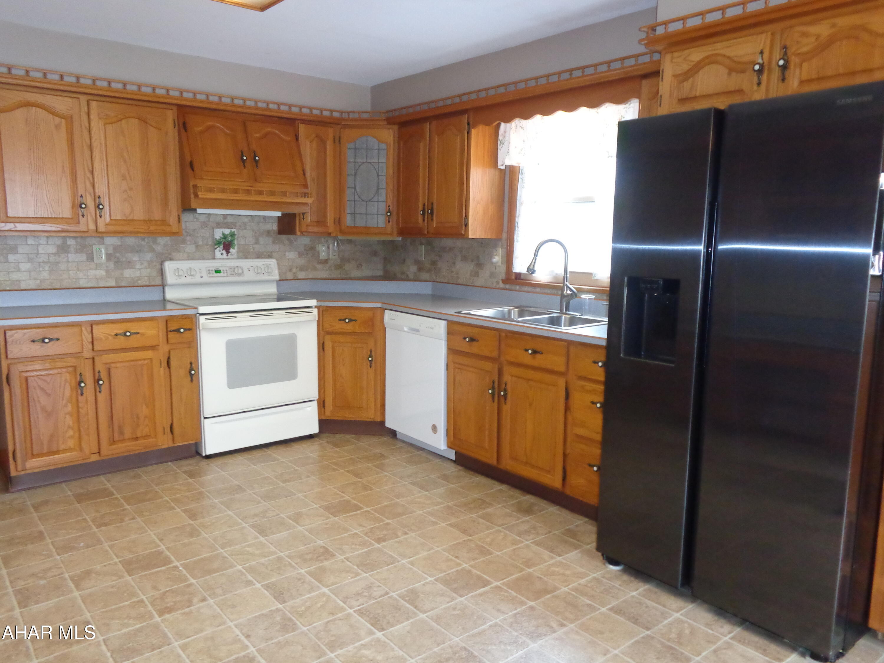 Maple Hollow - Residential