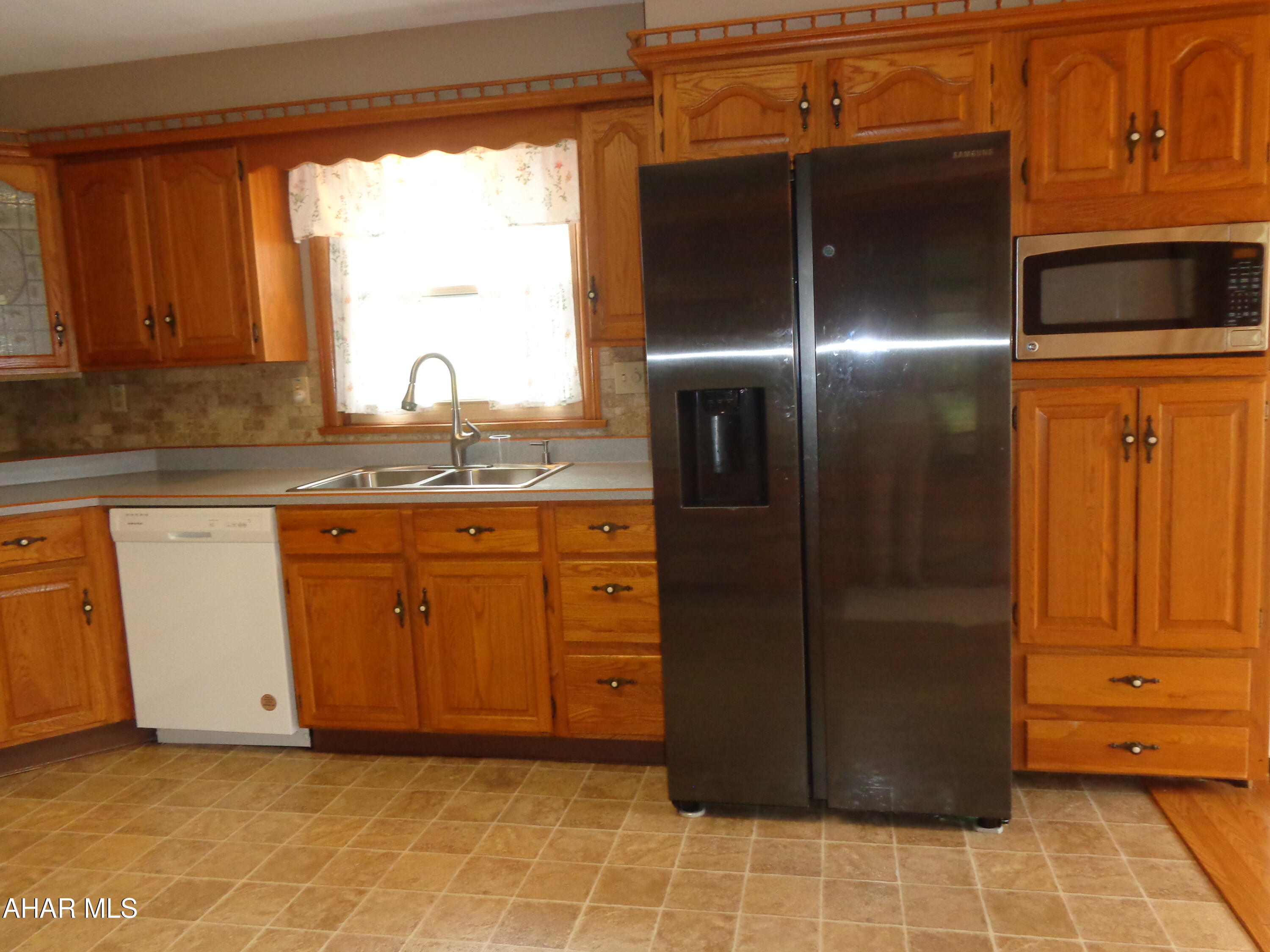 Maple Hollow - Residential