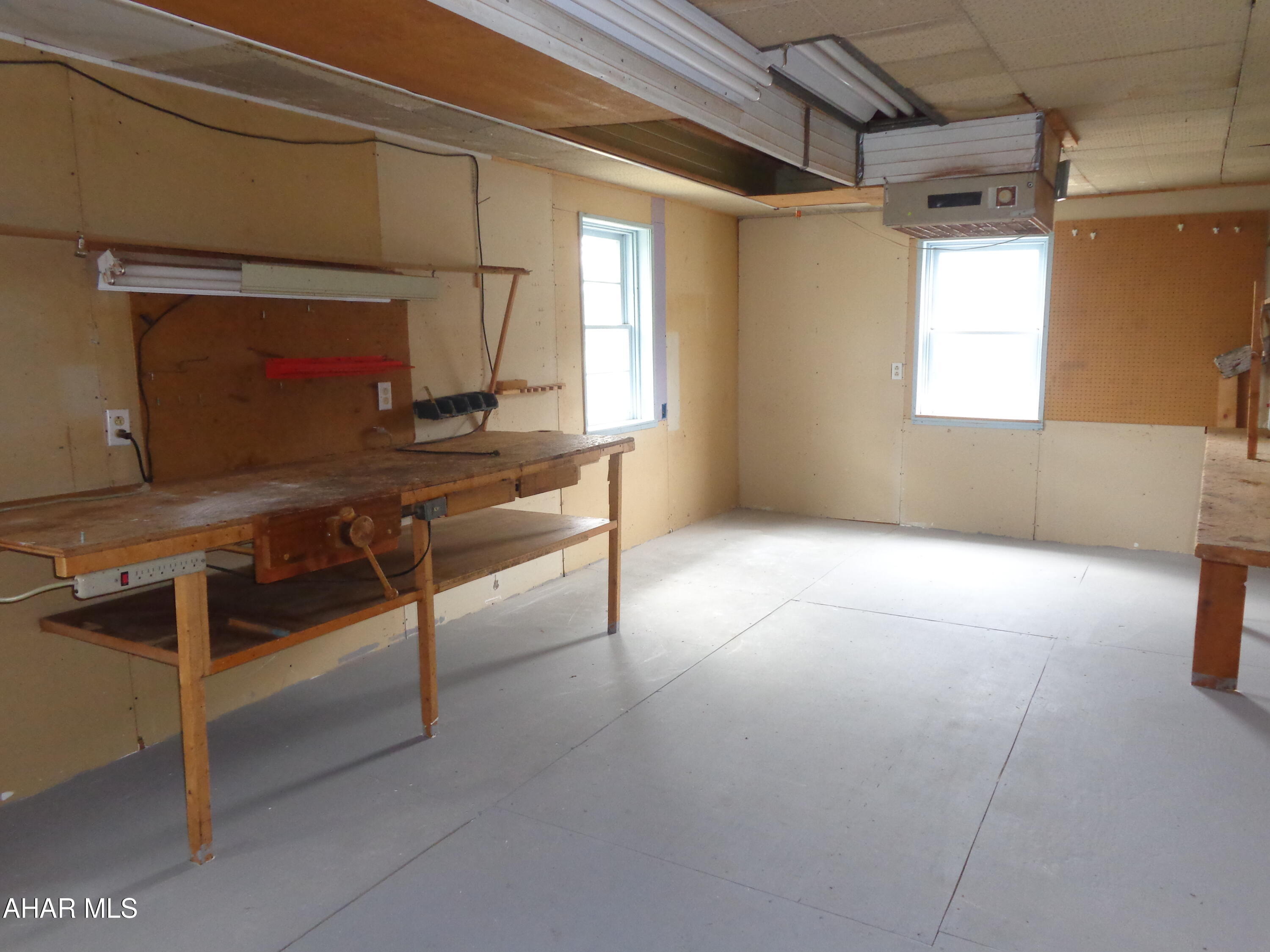 Maple Hollow - Residential