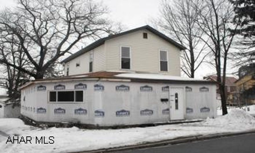 Needs lots of work/ Freeze damage.  Unfinished addition 1st floor.  "AS IS" Sale.  Prop eligible for Unemployment Pymt Protection.Seller to provide Unemploymt Pymnt Protection to buyer/no additional cost.  Some restrictions may apply.  Offer exp 3/31/10 Needs lots of work.  Freeze Damage.  Unfinished addition on 1st floor.  "As Is" Sale. Property eligible for Unemployment Payment Protection.  Seller to provide Unemployment Payment Protection to buyer at no additional cost.  Some restrictions may apply.  Offer expires 3/31/10.