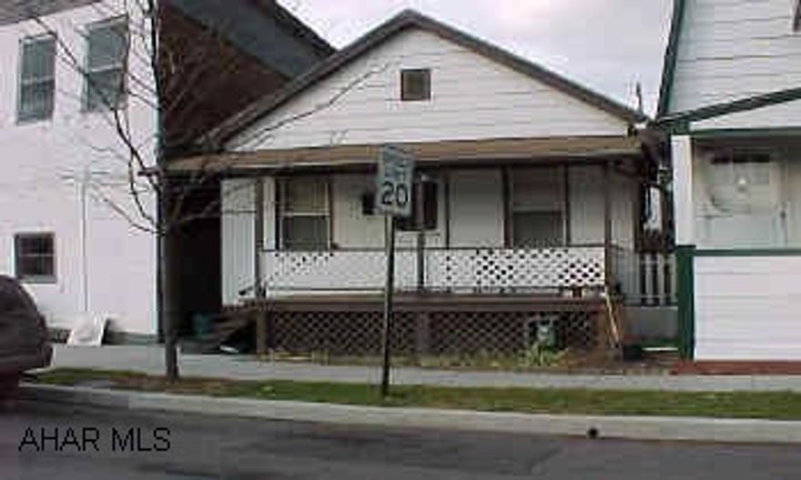 ONE STORY BUNGALOW IN THE BOROUGH OF HOLLIDAYSBURG. (SOLD AS IS)