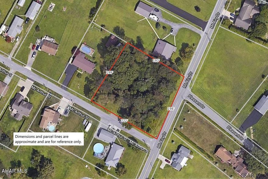Looking for an amazing lot in Richland School District with almost an acre of land? Well, look no further. This vacant, partially wooded lot is just the ticket. It's close to shopping plazas, recreational activities, and yet still remote enough to be away from it all.