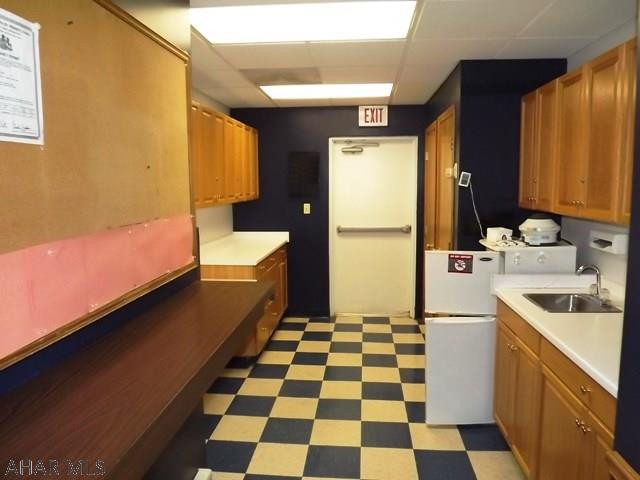 Unknown - Commercial Sale