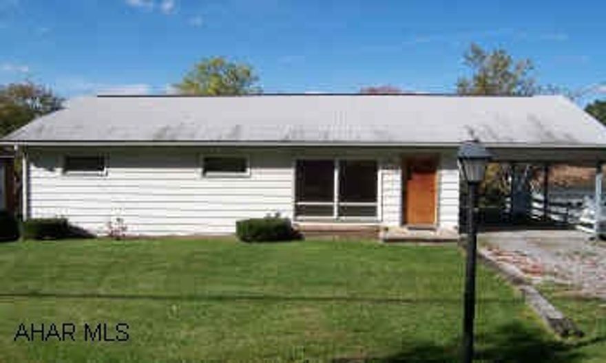 sold as is. See listing agent for addendum.  Cute 3 bedroom ranch home.