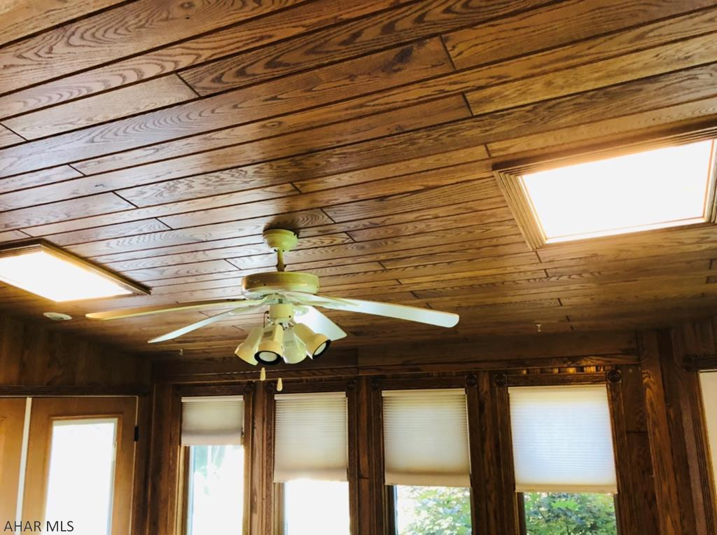 Mountain House Grounds - Residential