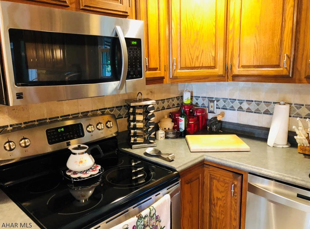 Mountain House Grounds - Residential