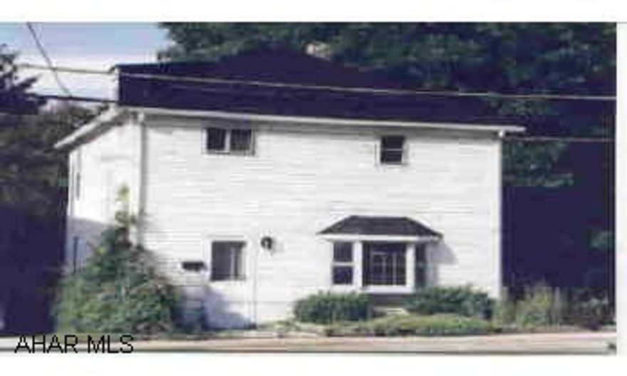 Family sized house on double lot. Family sized house on double lot.