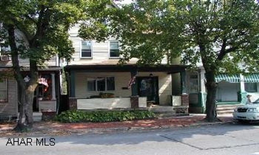 Totally remodeled kitchen, newer roof, central air, wiring update, new flooring in kitchen, foyer & bedroom.  3 Bedrooms, Living Room, Dining Room, eating area in kitchen.  Fenced in yard, deck, attic partially finished - could be finished for 4th bedroom Totally remodeled kitchen, newer roof, central air, wiring update, new flooring in kitchen, foyer & bedroom.  3 Bedrooms, Living Room, Dining Room, eating area in kitchen.  Fenced in yard, deck (covered / take a look at pictures), attic partially finished - could be finished for 4th bedroom, office, etc.  Low taxes!  Call Dee Today - 934-3054!