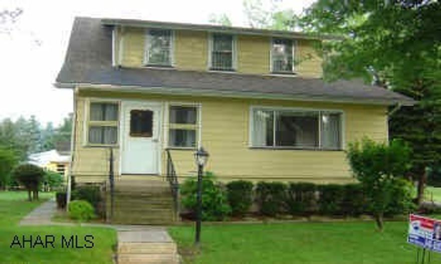 Great Location, 4 Car Garage, Sunroom, and Large Eat-In Kitchen. Great Location, 4 Car Garage, Sunroom, and Large Eat-In Kitchen.