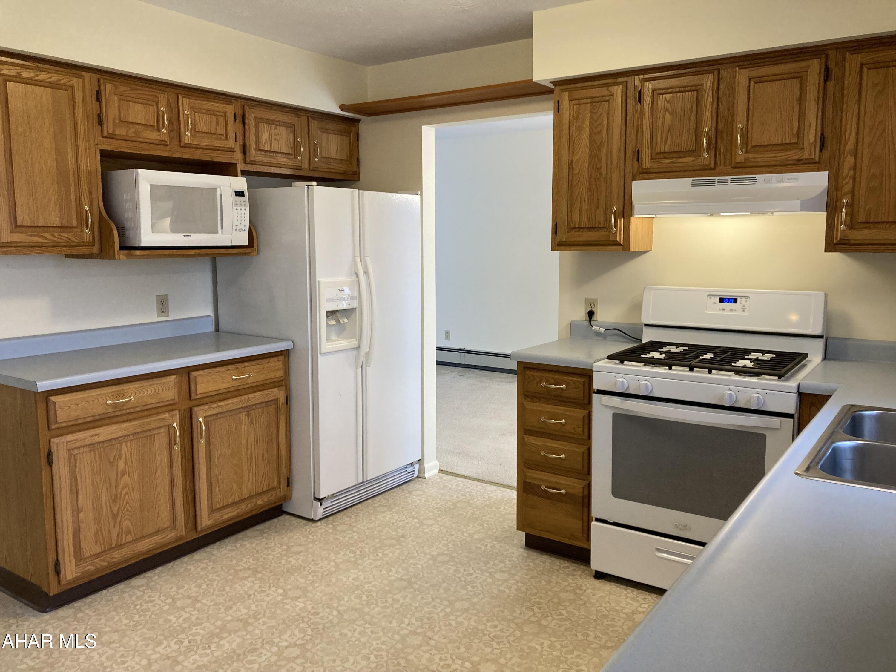 Crestwood - Residential