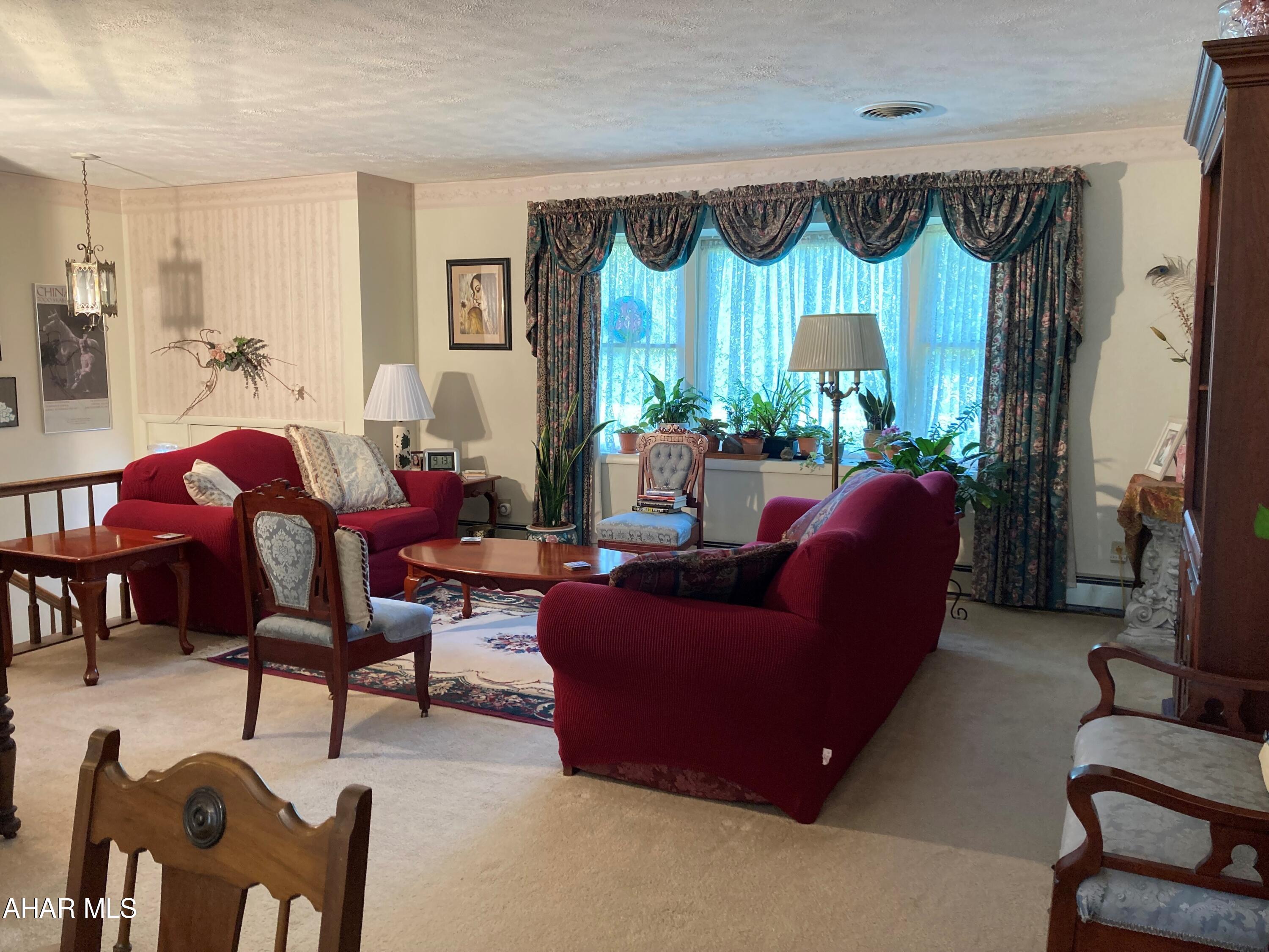 Crestwood - Residential