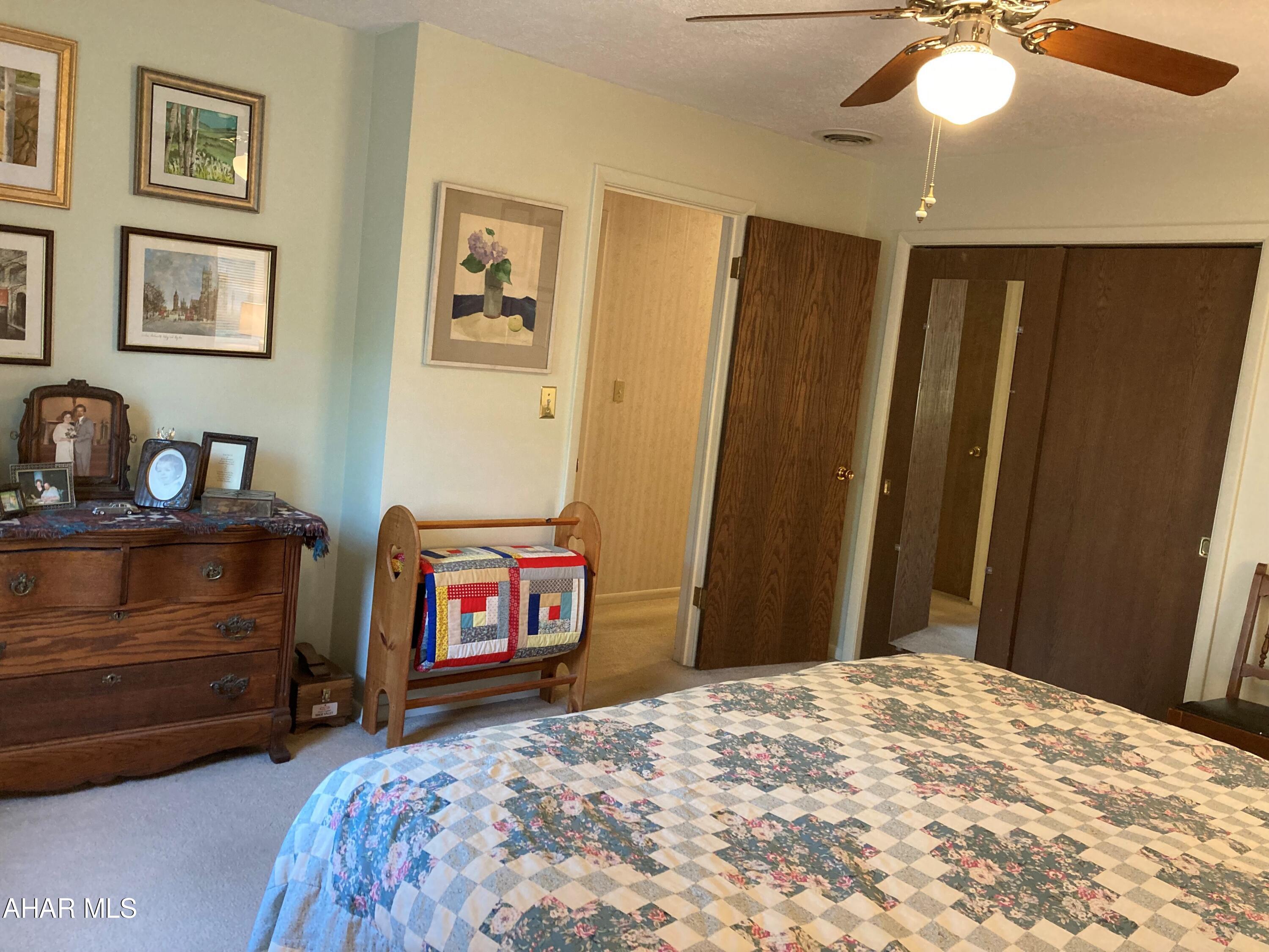 Crestwood - Residential