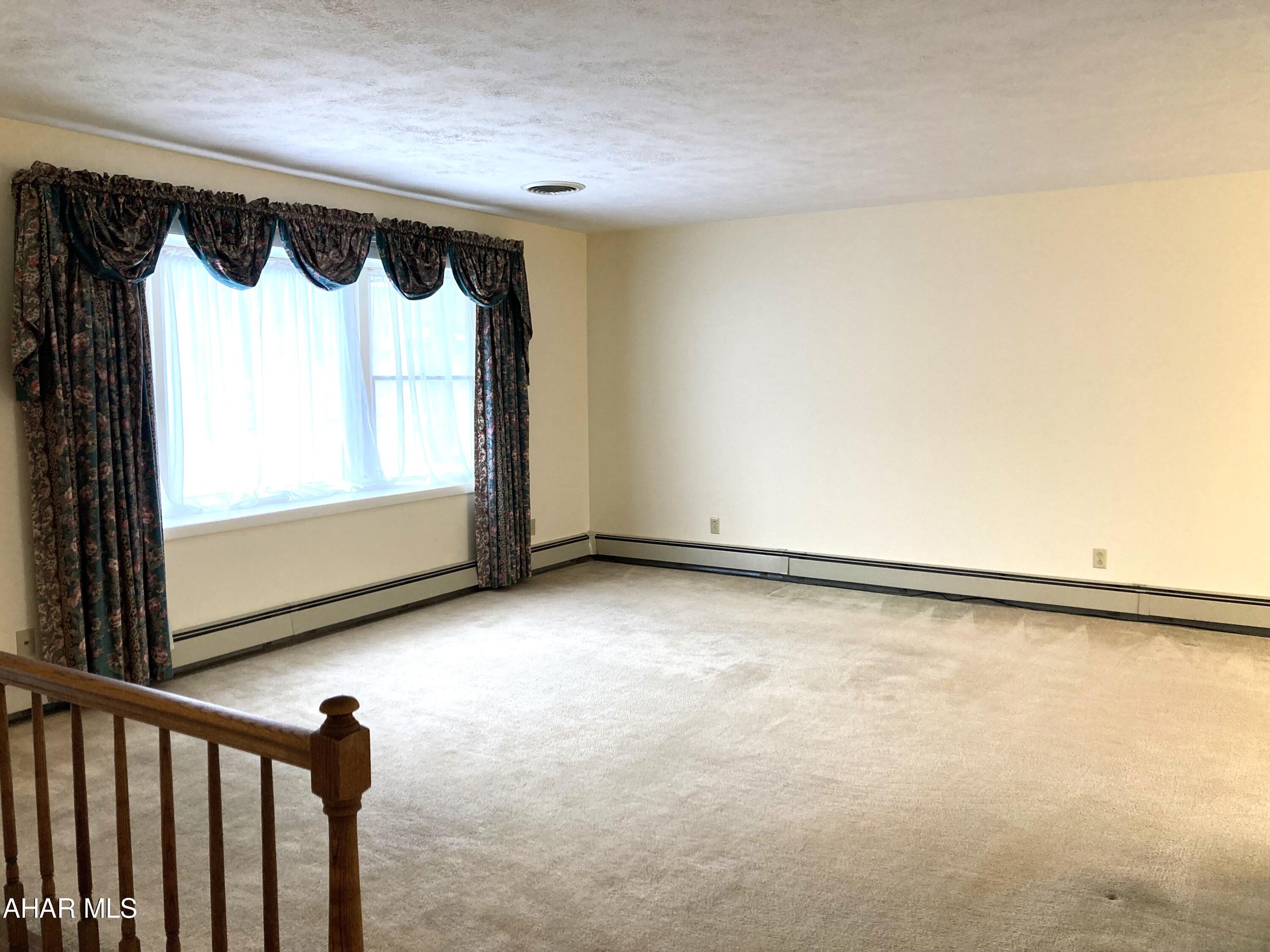 Crestwood - Residential