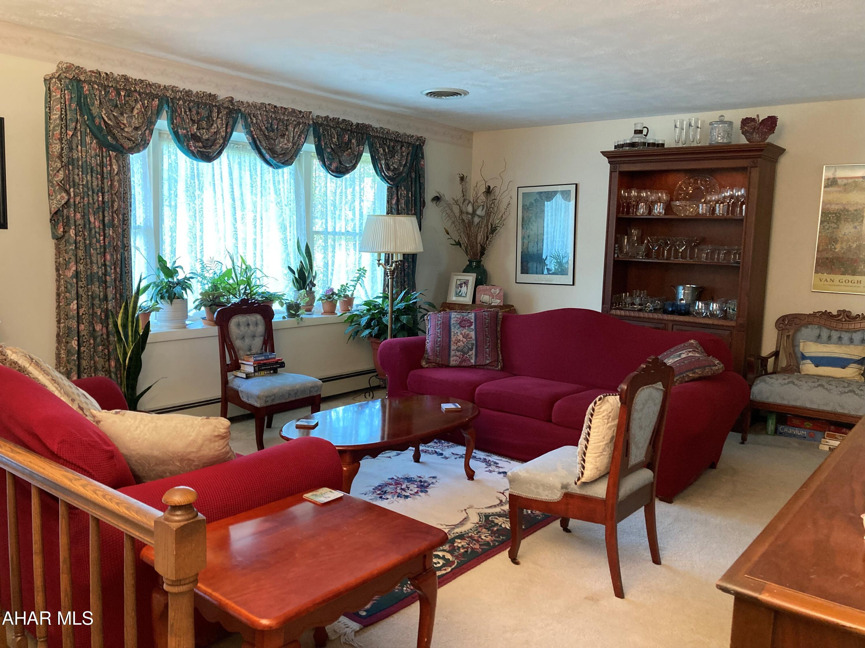 Crestwood - Residential