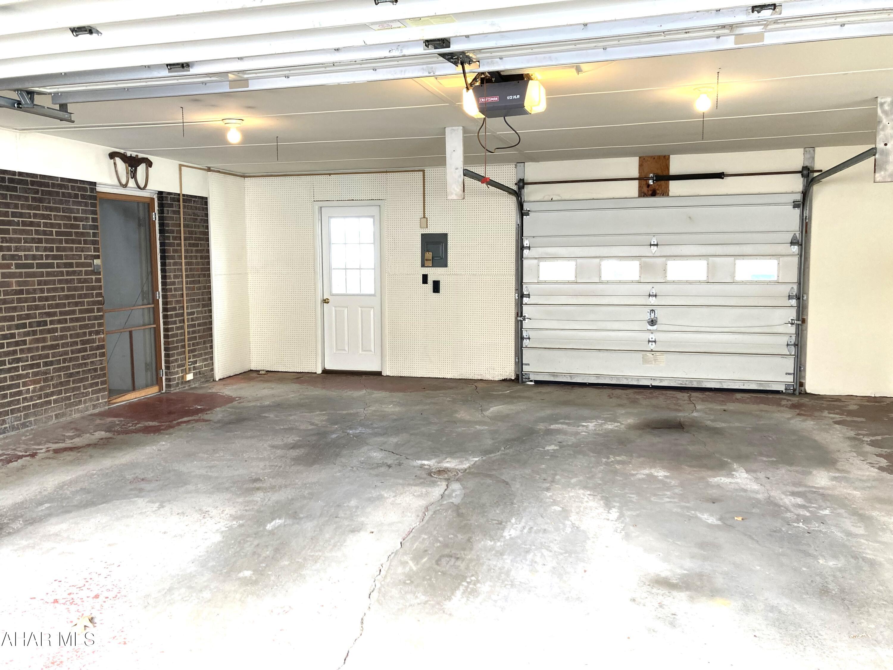 Crestwood - Residential