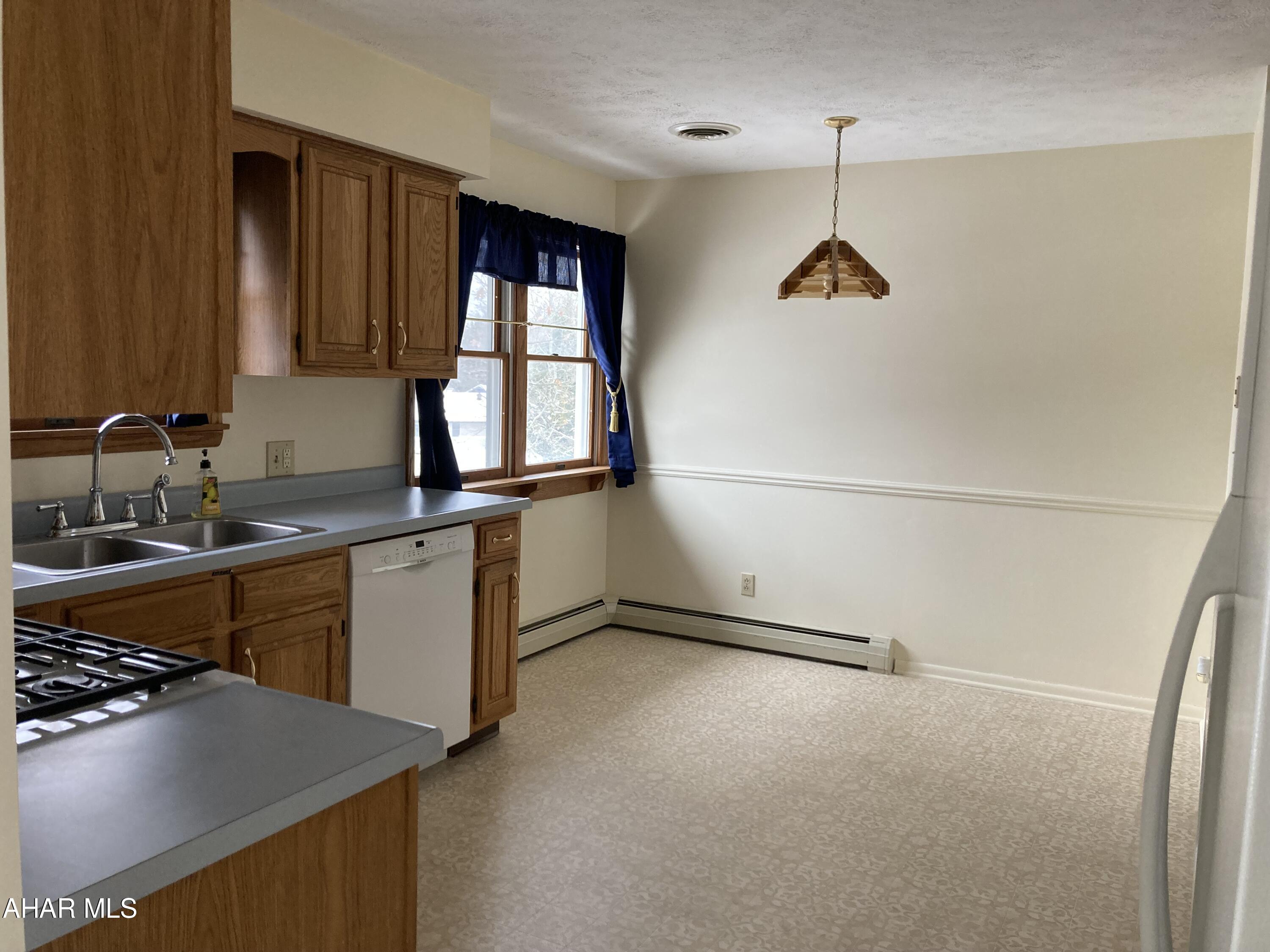 Crestwood - Residential