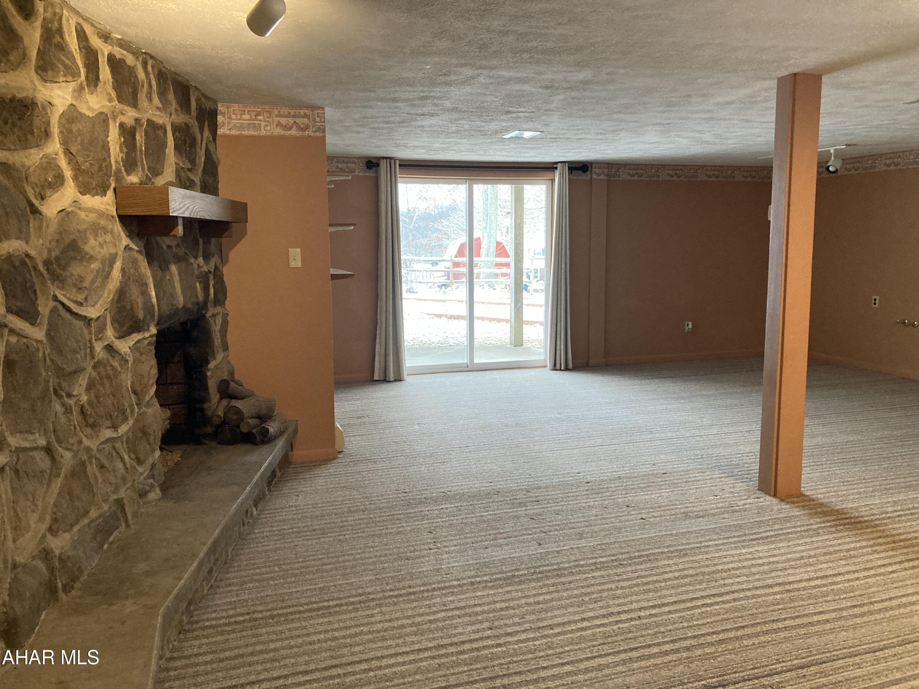 Crestwood - Residential