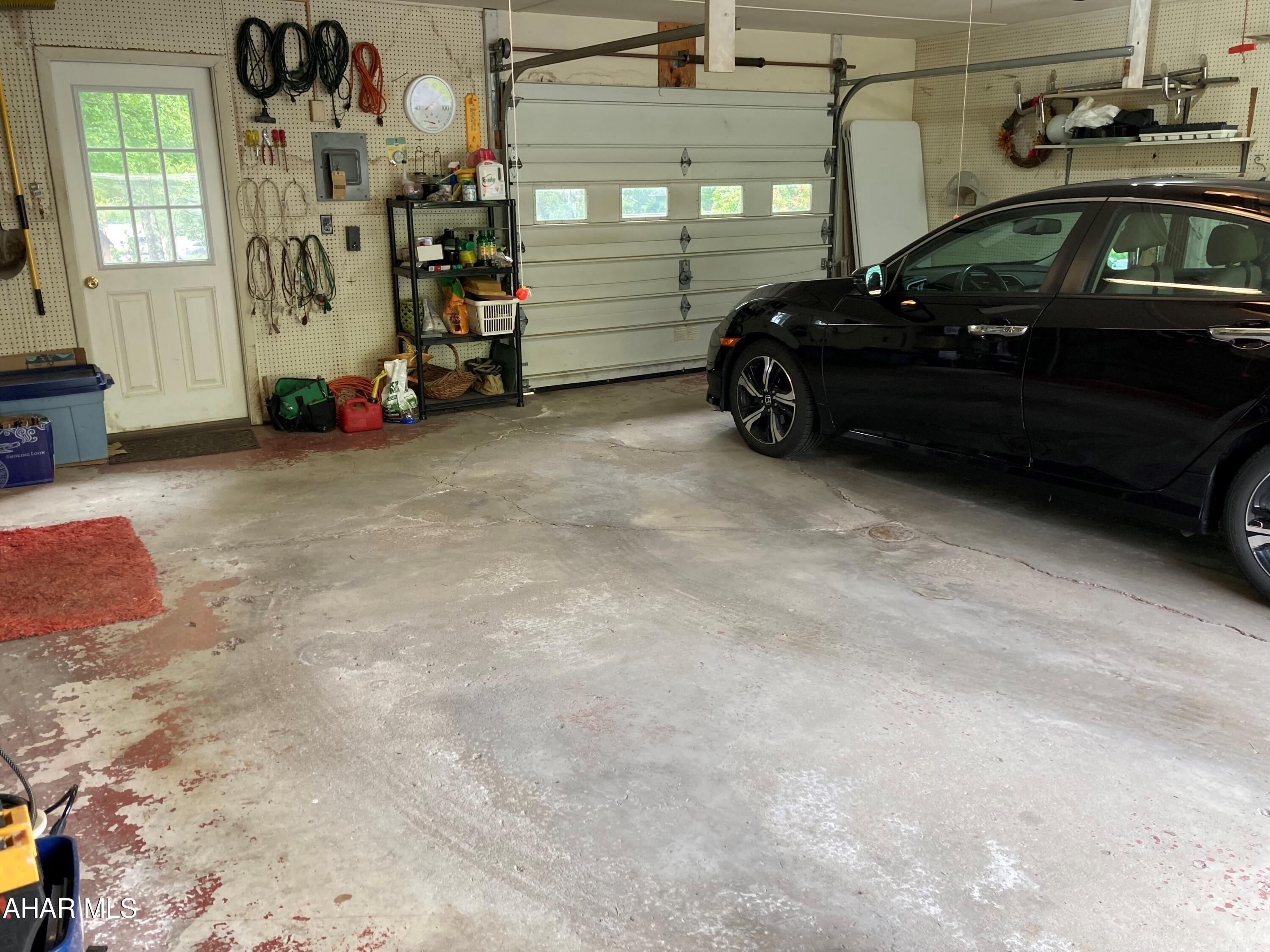 Crestwood - Residential