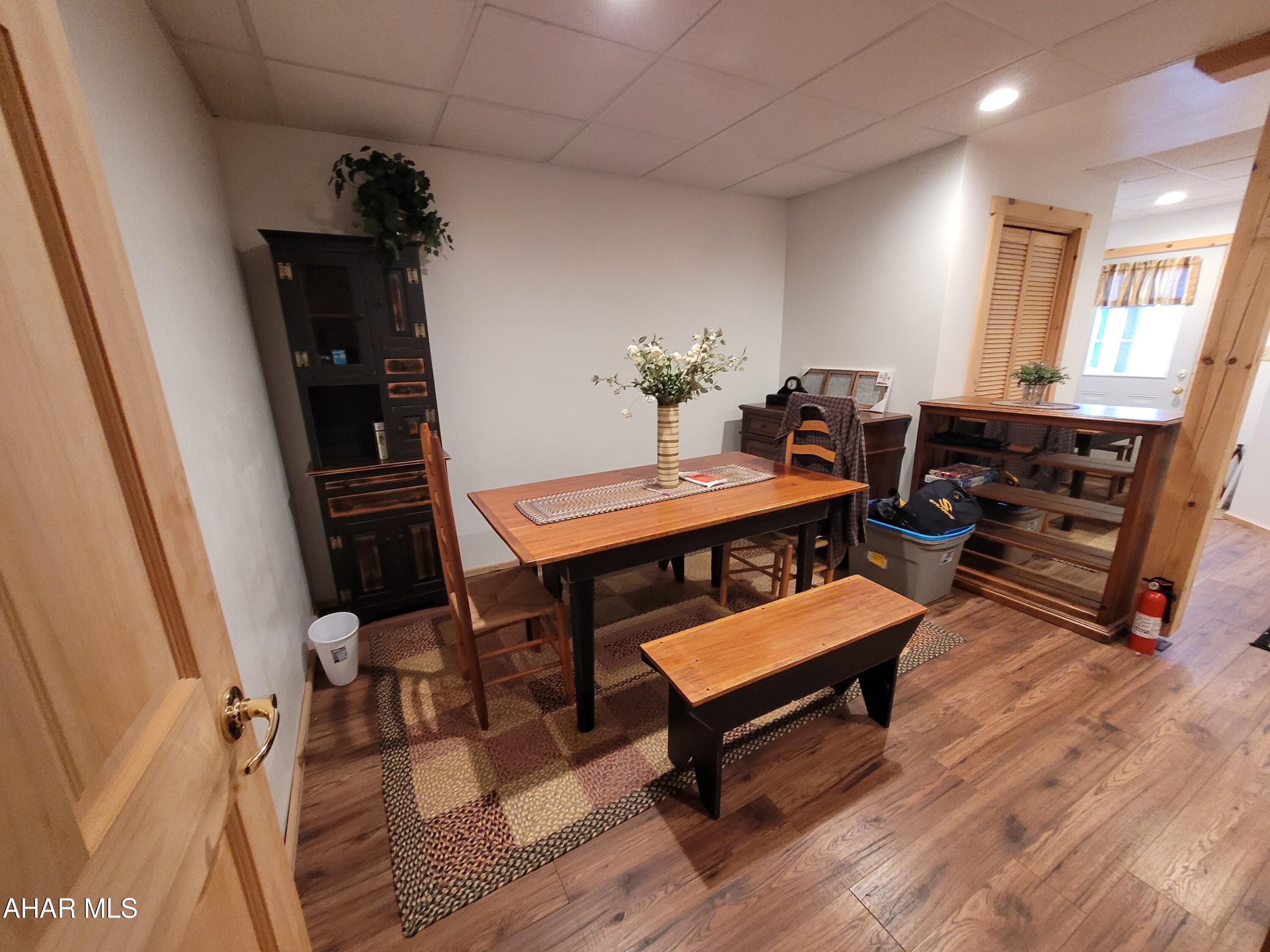 Glendale Yearound - Residential