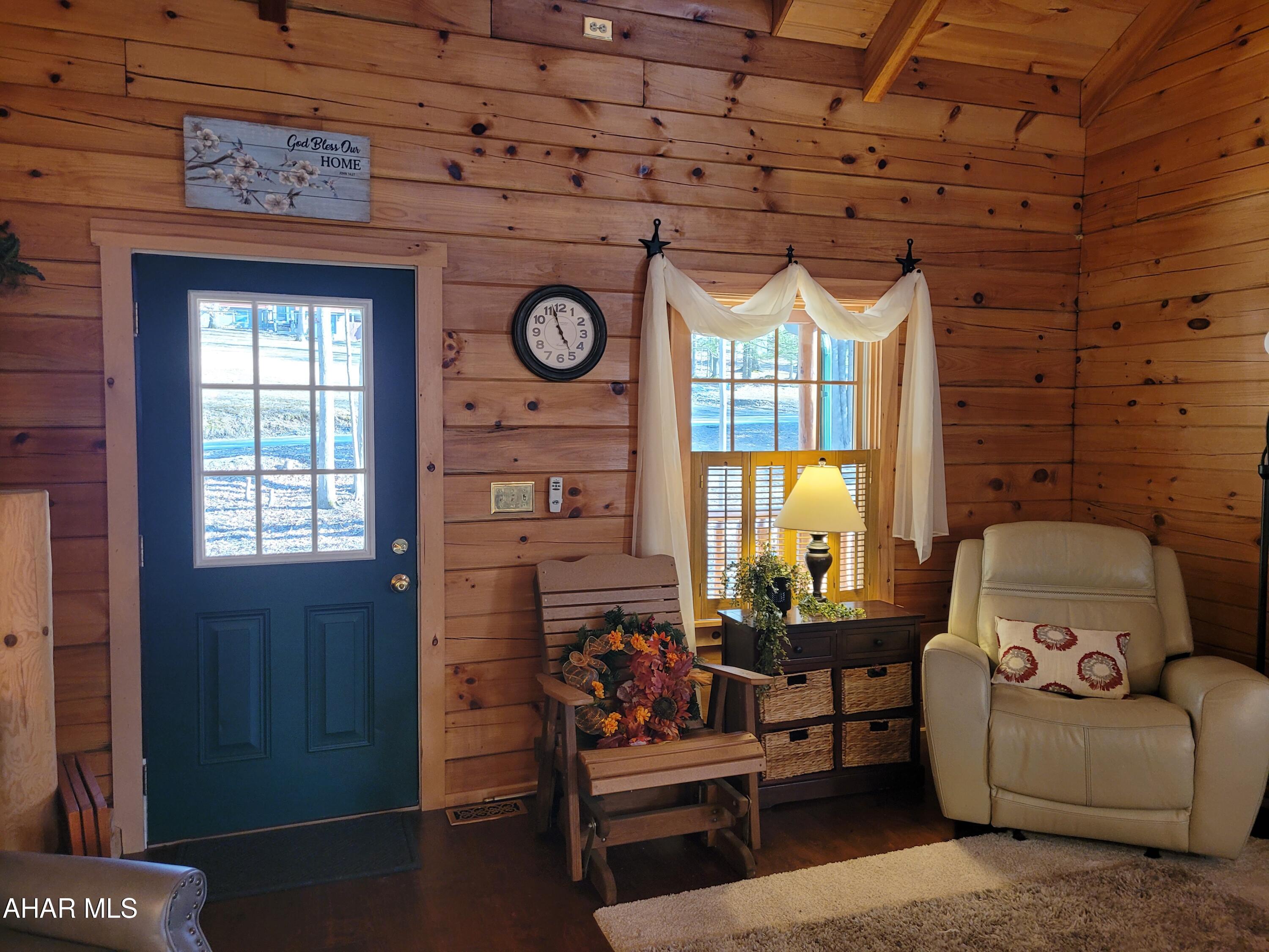 Glendale Yearound - Residential