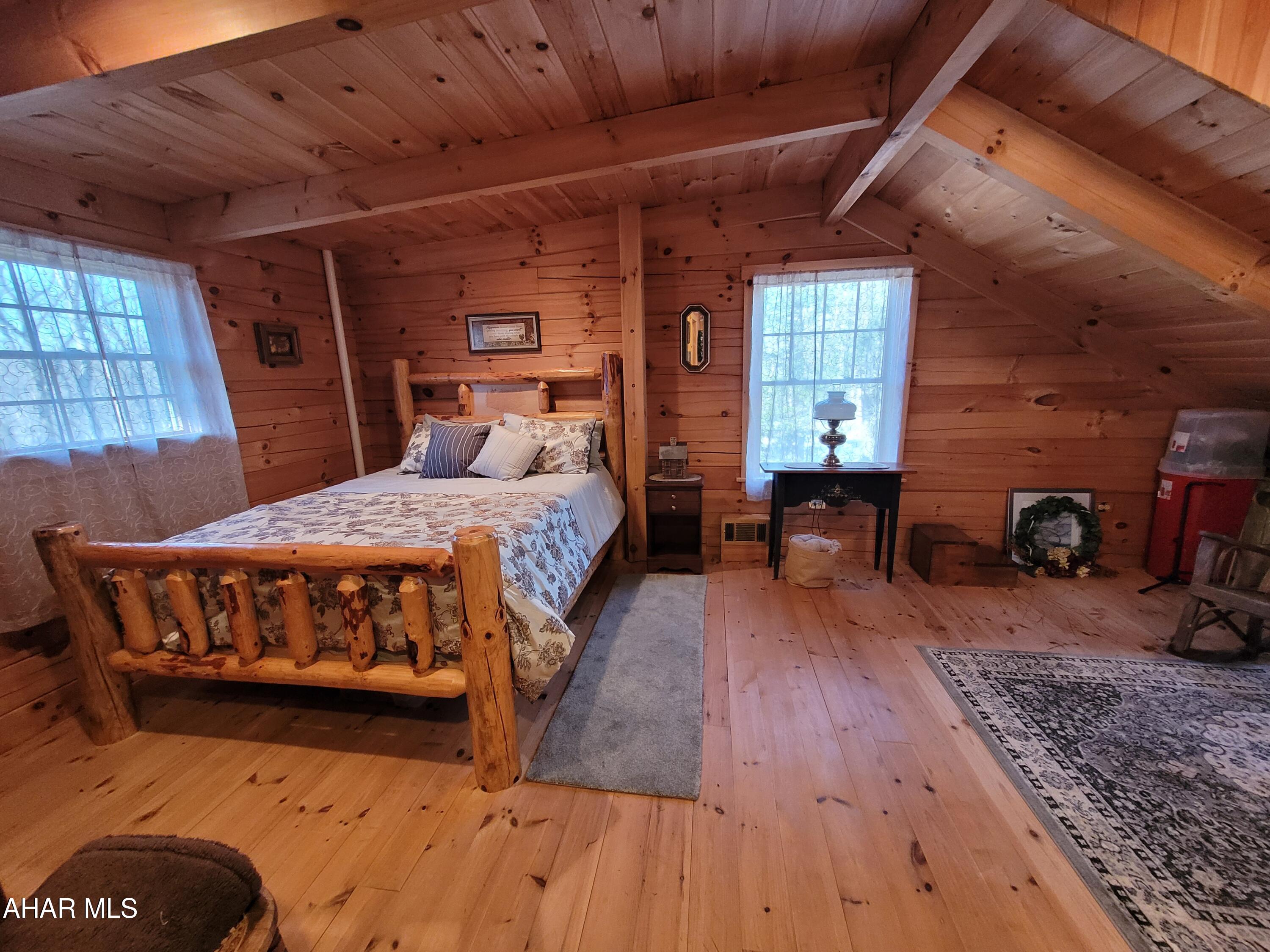 Glendale Yearound - Residential