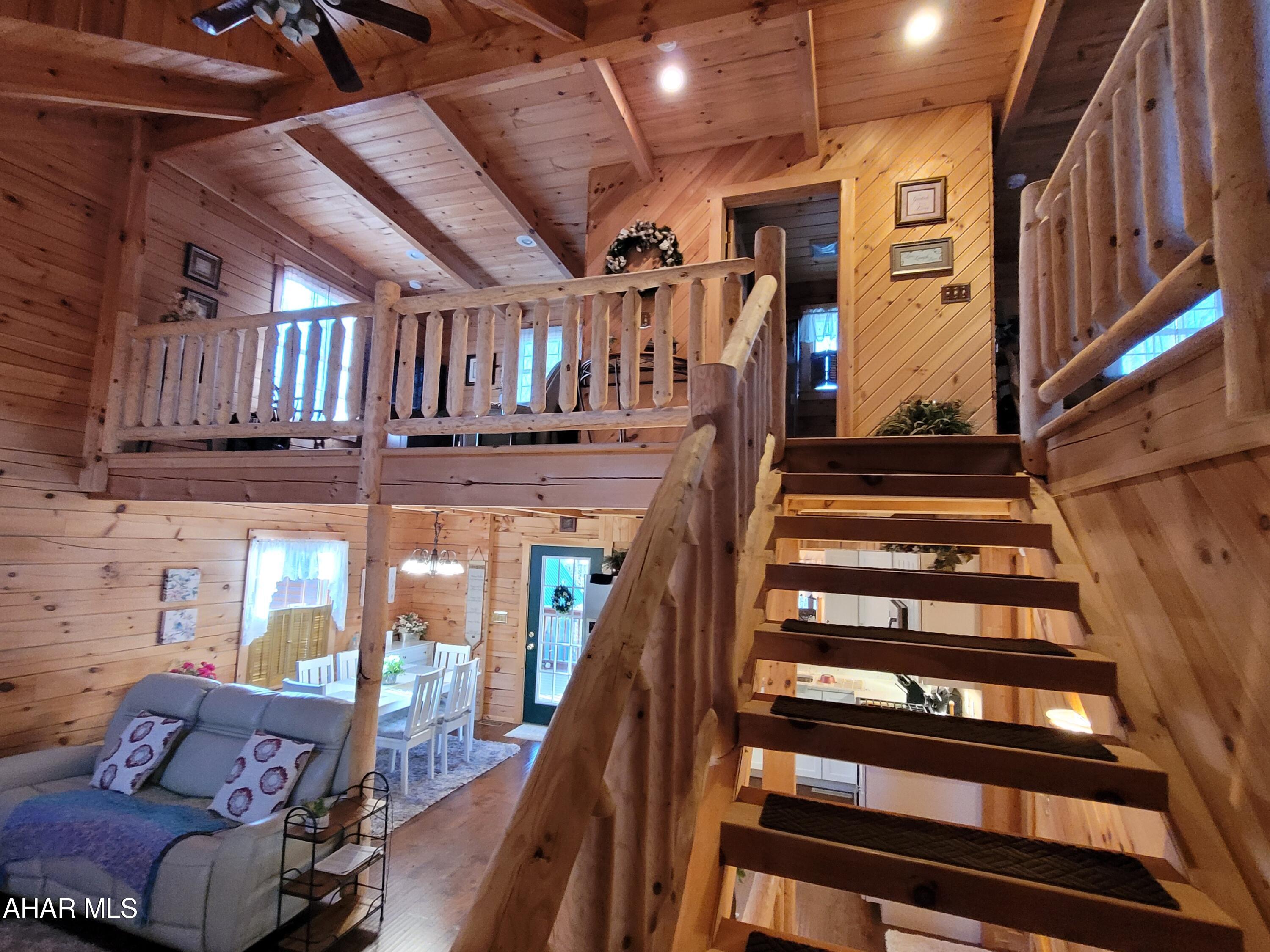 Glendale Yearound - Residential