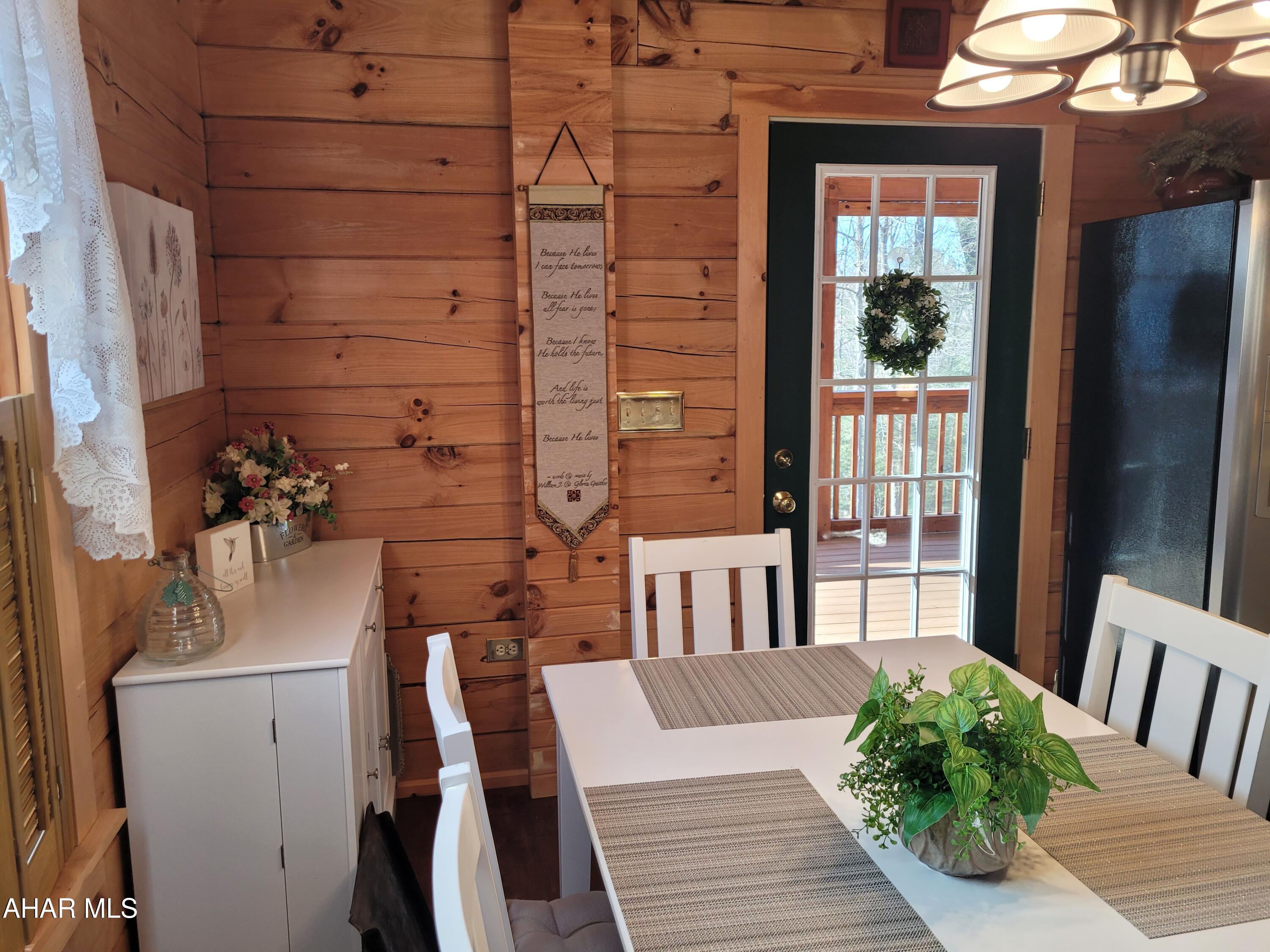 Glendale Yearound - Residential