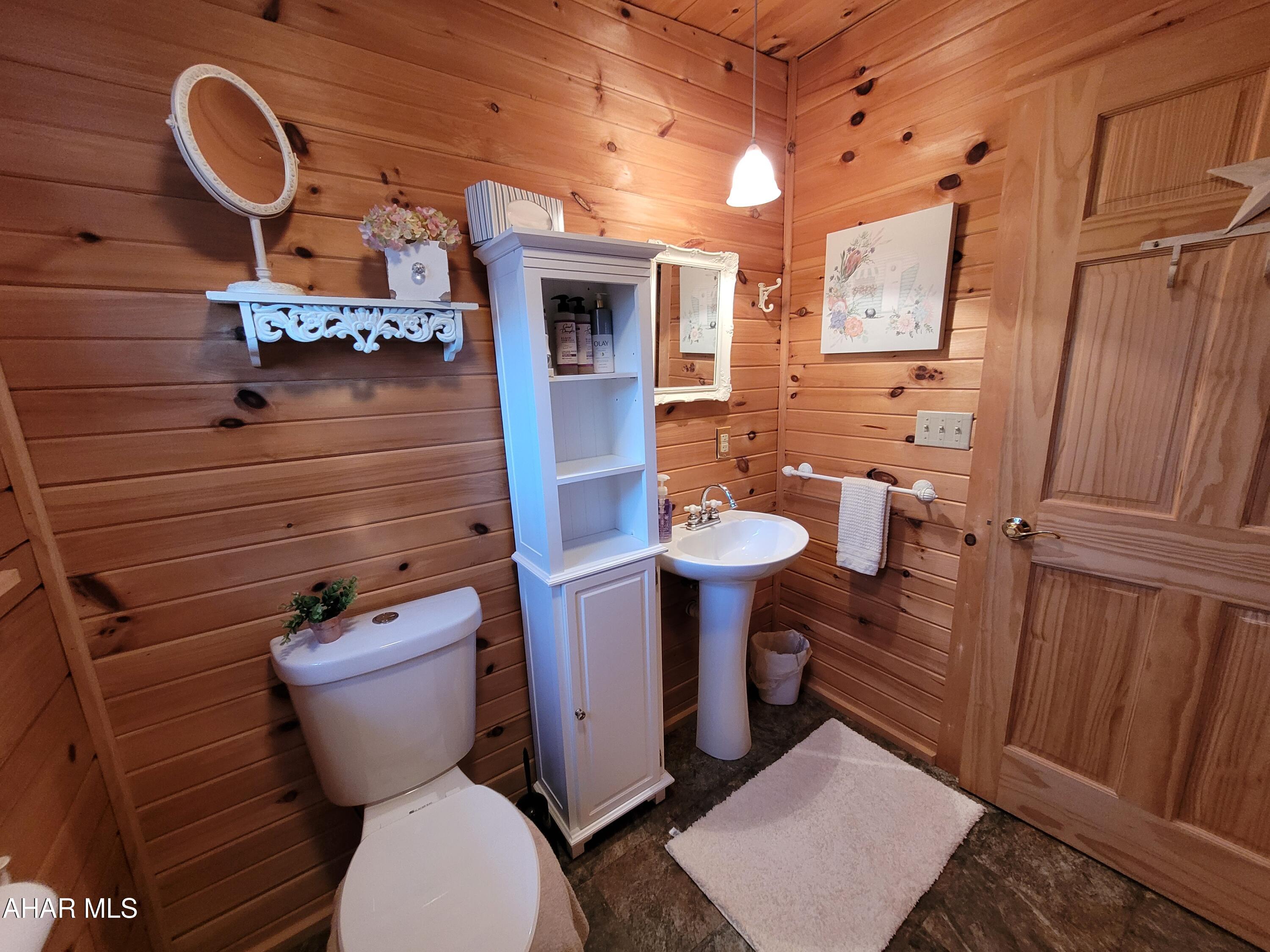 Glendale Yearound - Residential