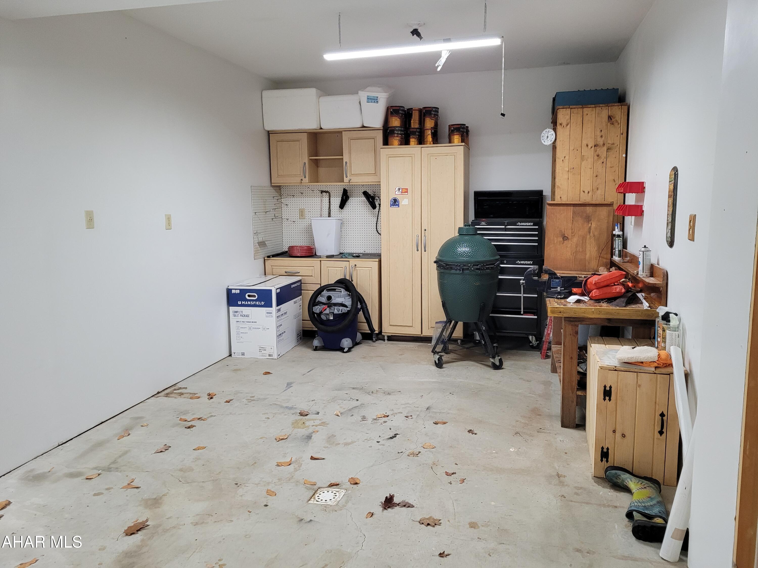 Glendale Yearound - Residential