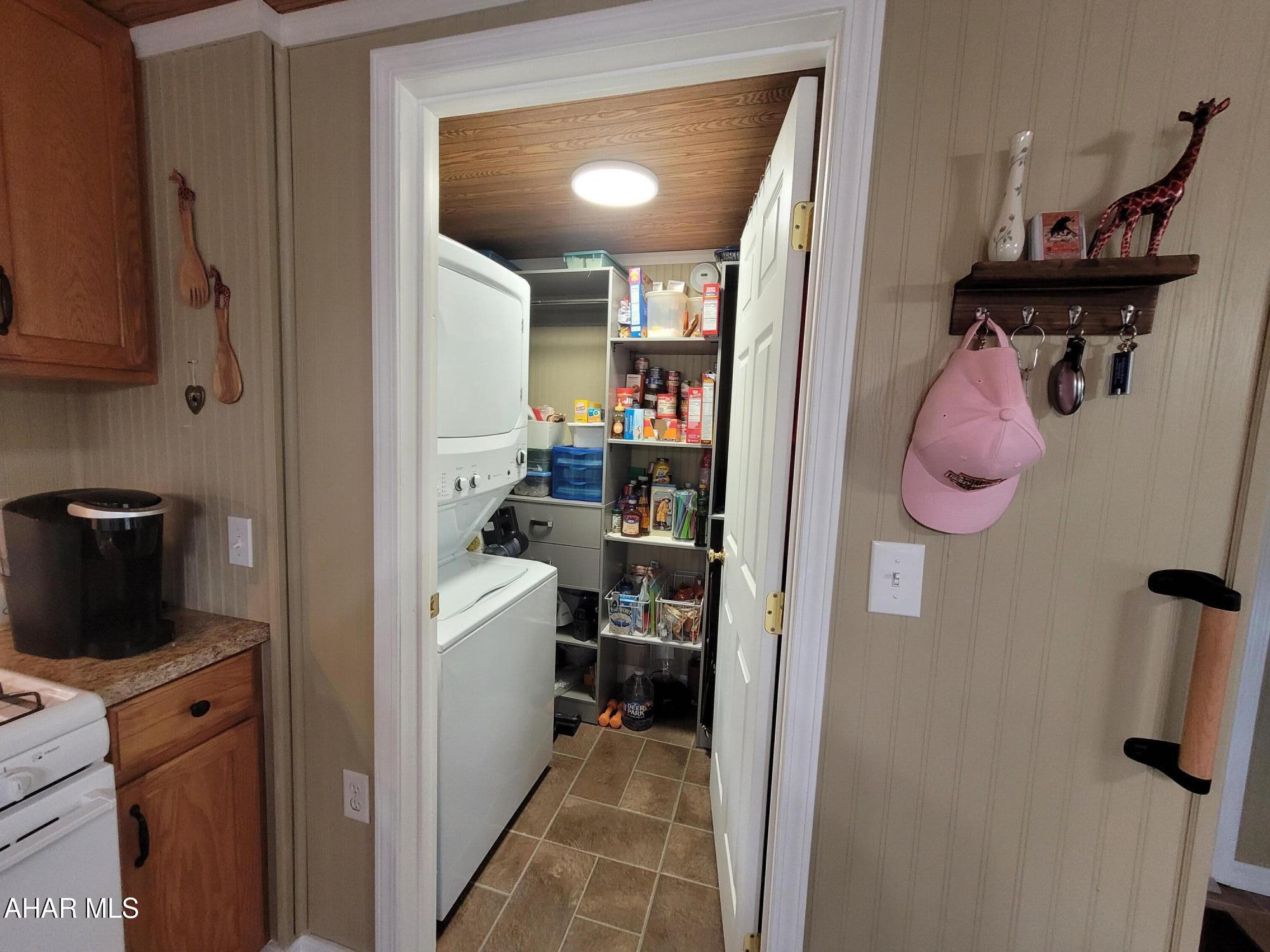 Glendale Yearound - Residential