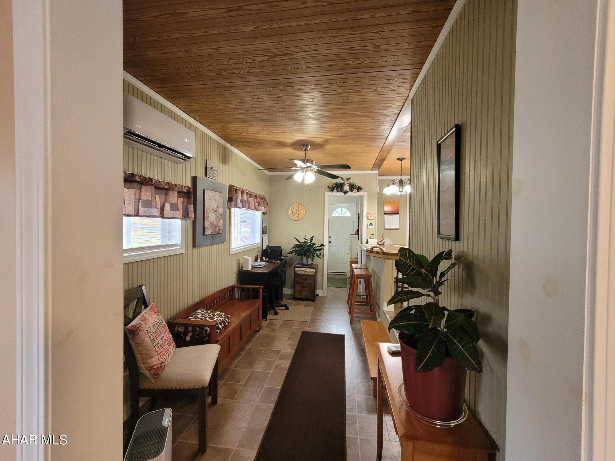 Glendale Yearound - Residential