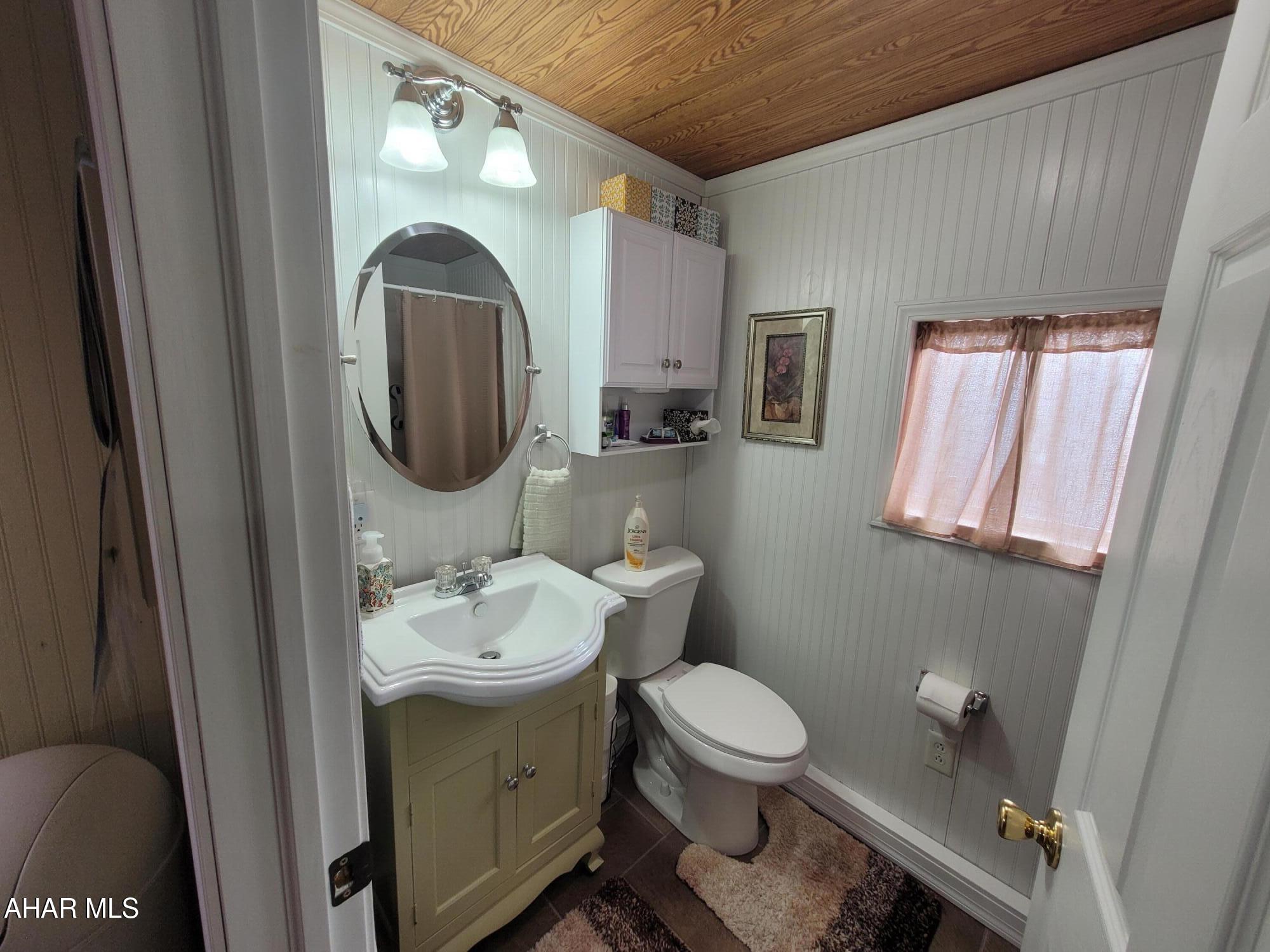 Glendale Yearound - Residential