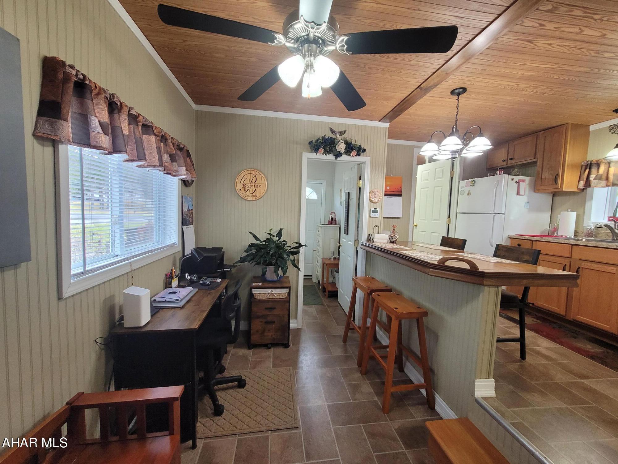 Glendale Yearound - Residential