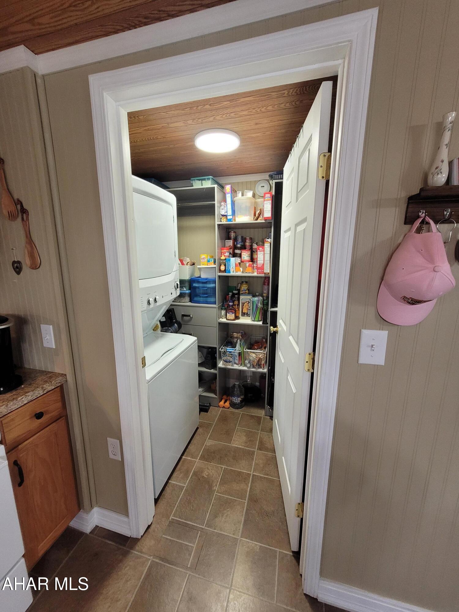 Glendale Yearound - Residential