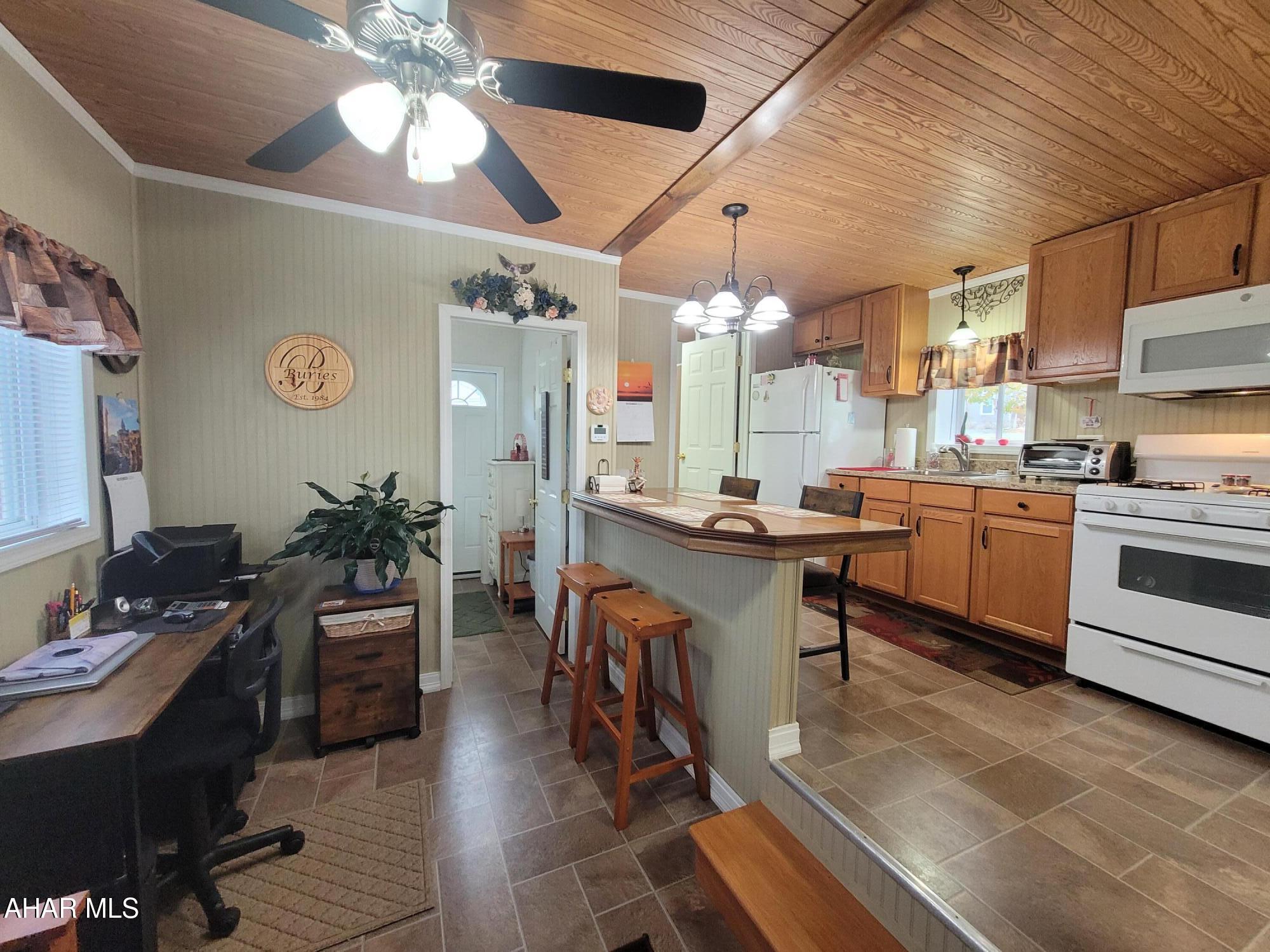 Glendale Yearound - Residential