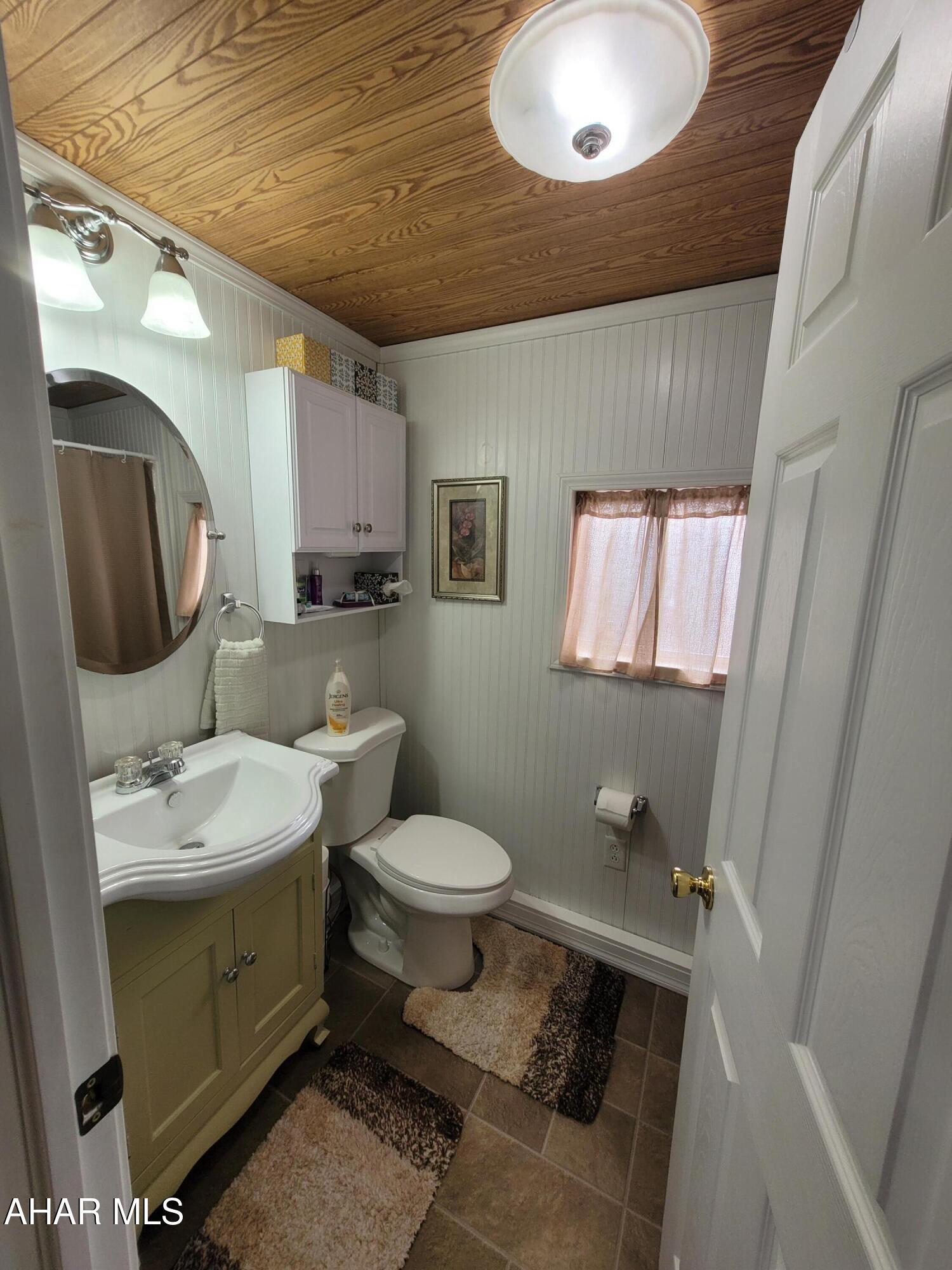 Glendale Yearound - Residential