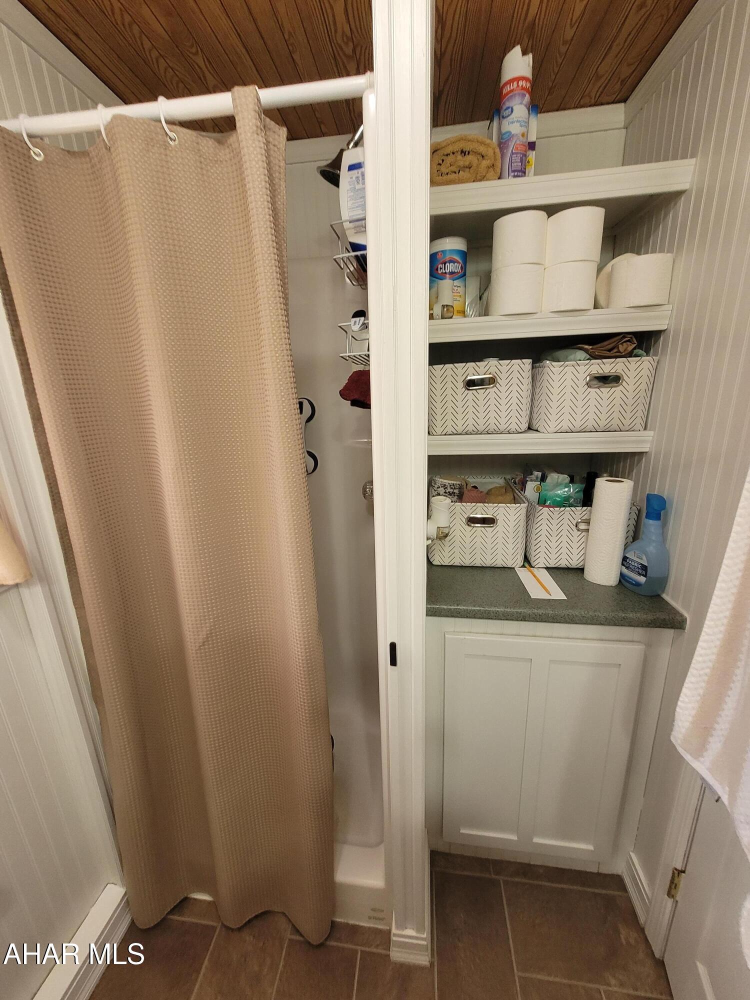 Glendale Yearound - Residential