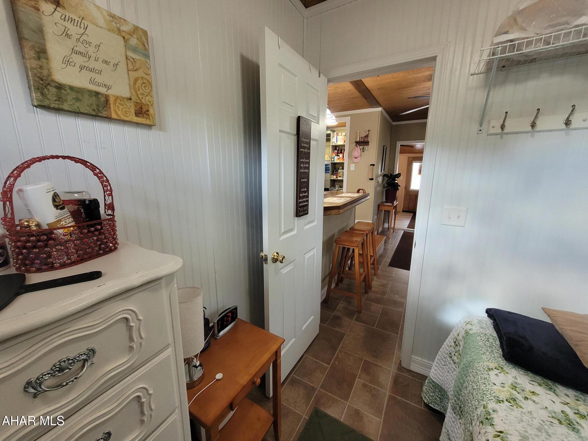 Glendale Yearound - Residential